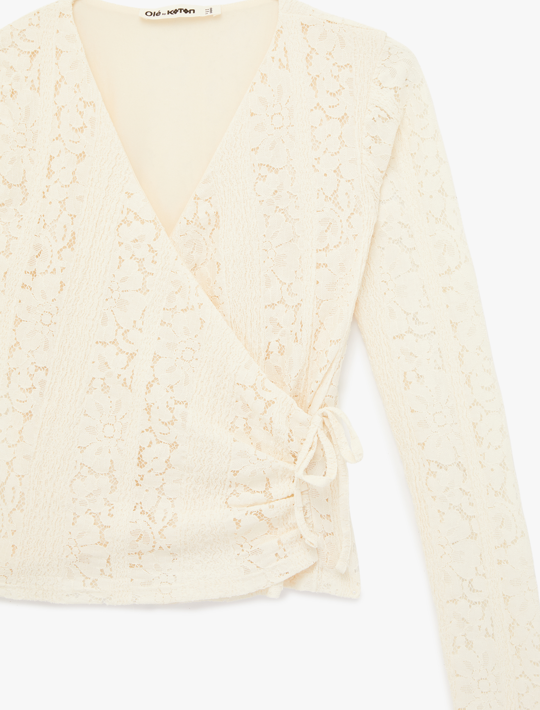   Slim Fit Uzun Kollu Kruvaze Yaka Dantel Tişört