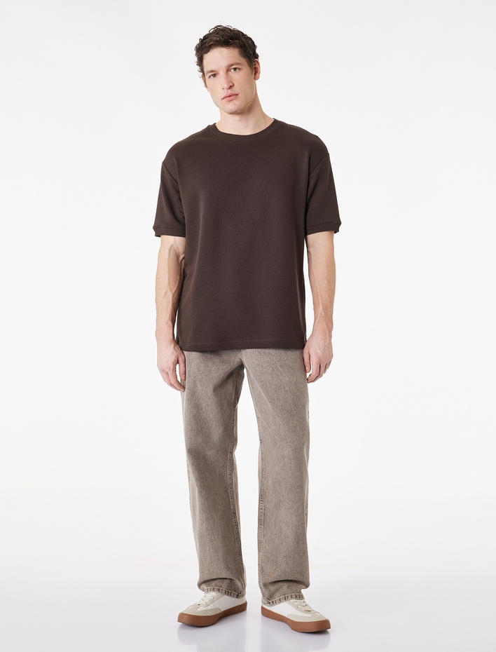  Kısa Kollu Bisiklet Yaka Basic Oversize Tişört