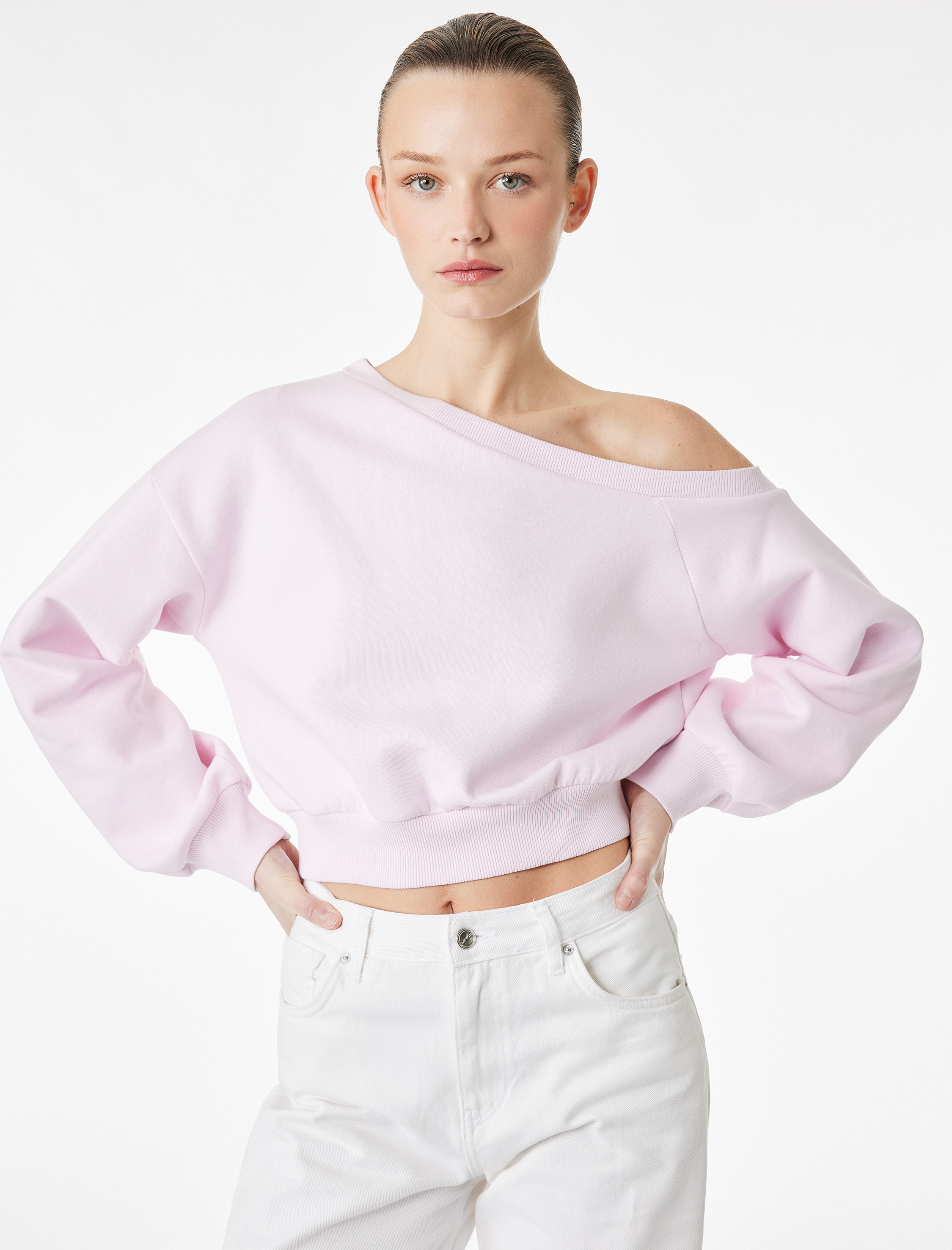   Üç İplik Şordonlu Uzun Kollu Asimetrik Yaka Omzu Açık Sweatshirt