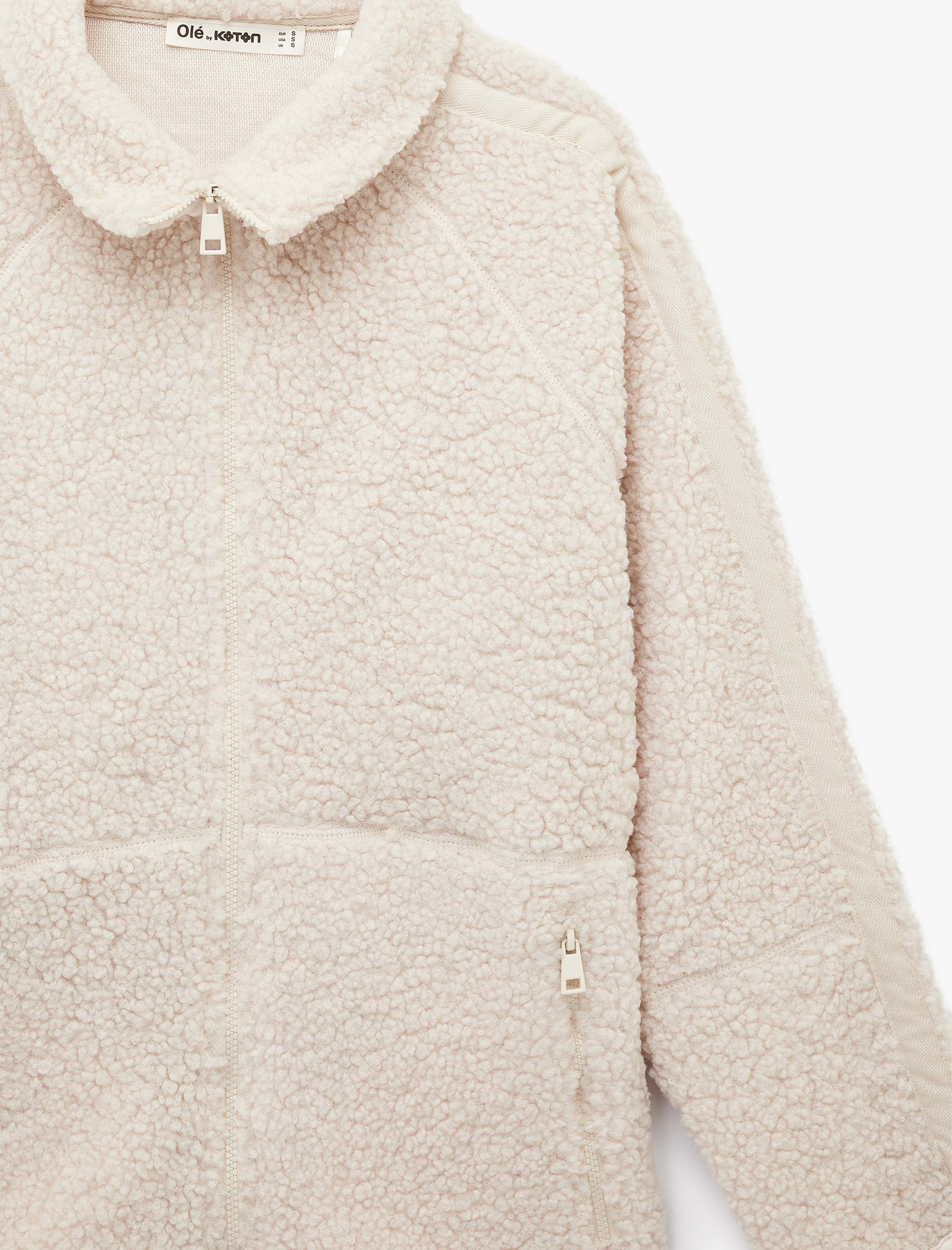   Uzun Kollu Dik Yaka Cep Detaylı Fermuarlı Oversize Peluş Ceket