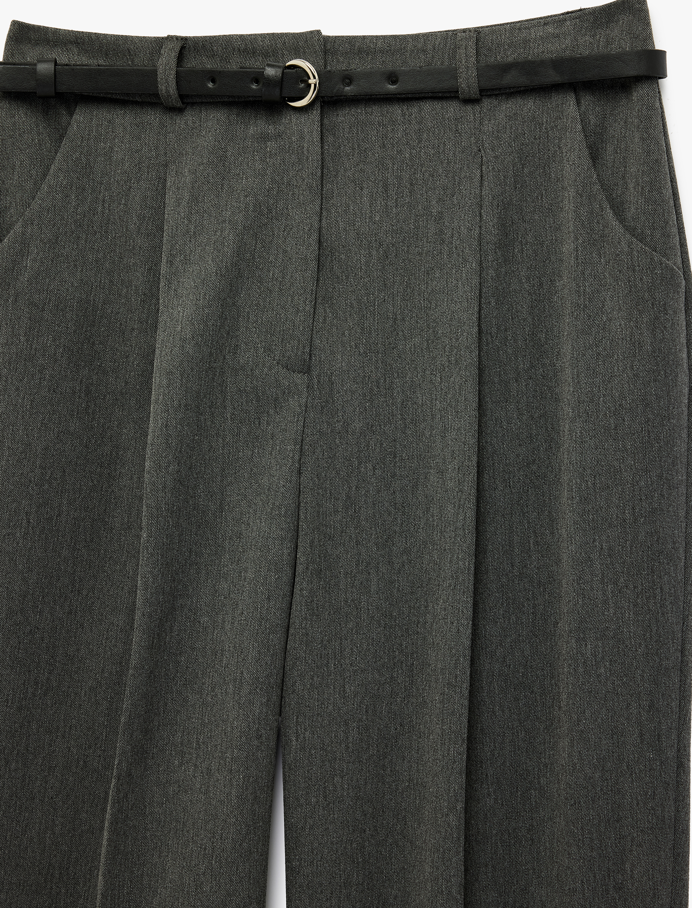   Yüksek Bel Rahat Kalıp Cepli Kemer Detaylı Cigarette Pantolon