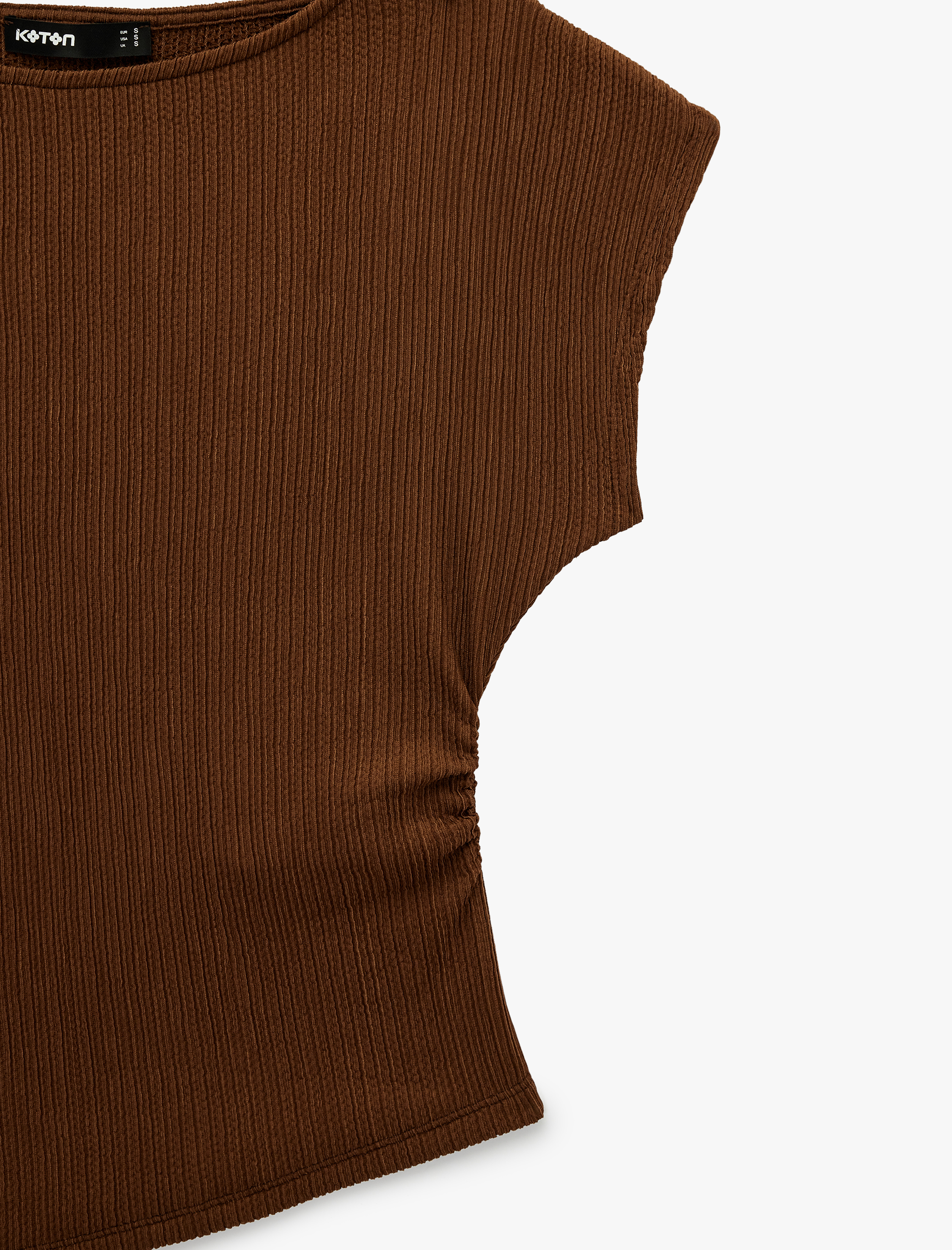   Drape Detaylı Kayık Yuvarlak Yaka Kolsuz Desenli Bluz