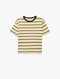 Pamuklu Kalp Detaylı Kısa Kollu Bisiklet Yaka Çizgili Tişört