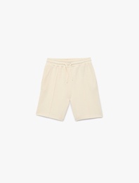 Dokulu Normal Bel Cep Detaylı Basic Şort