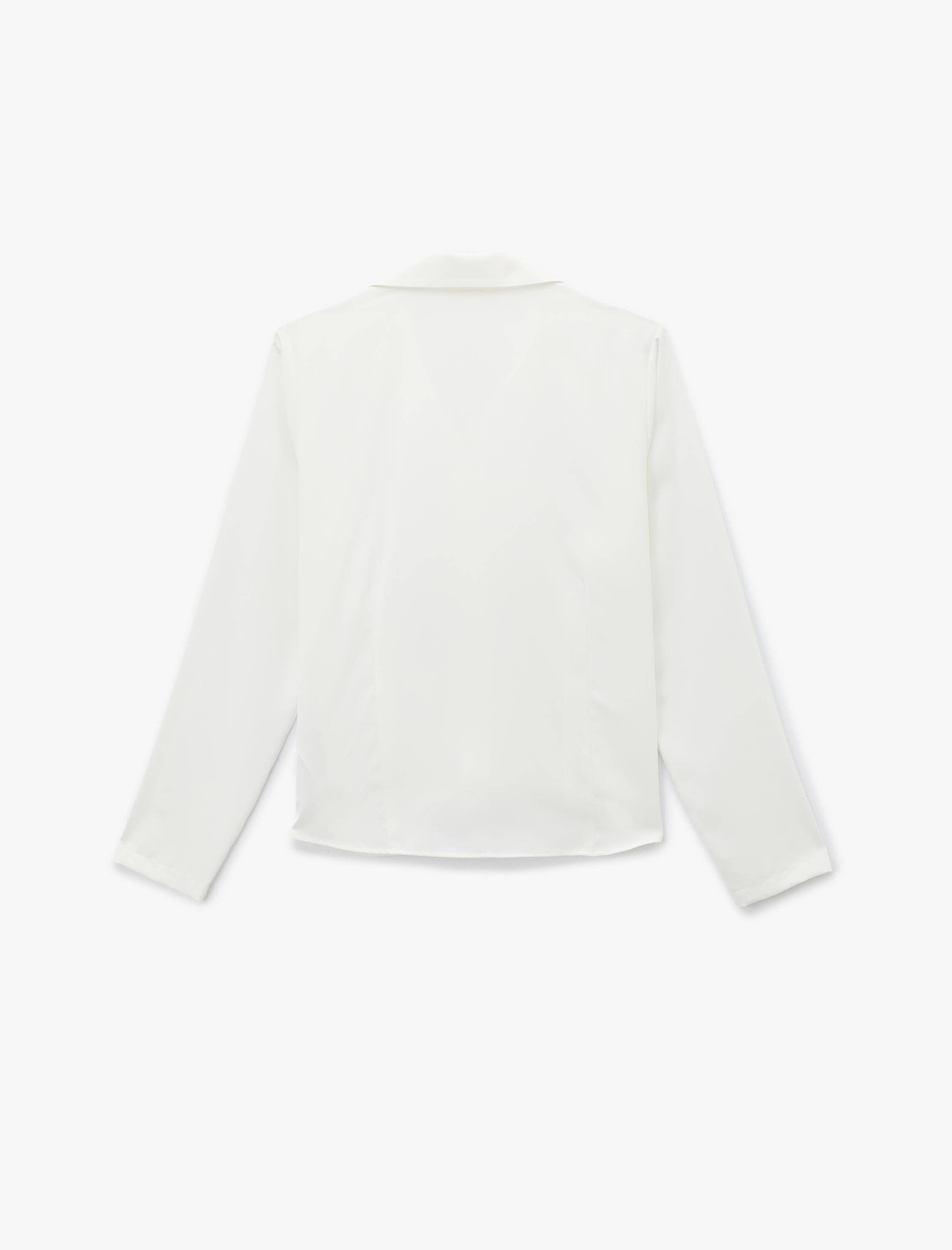   Regular Fit Düğmeli Uzun Kollu Kaçık Yaka Saten Gömlek