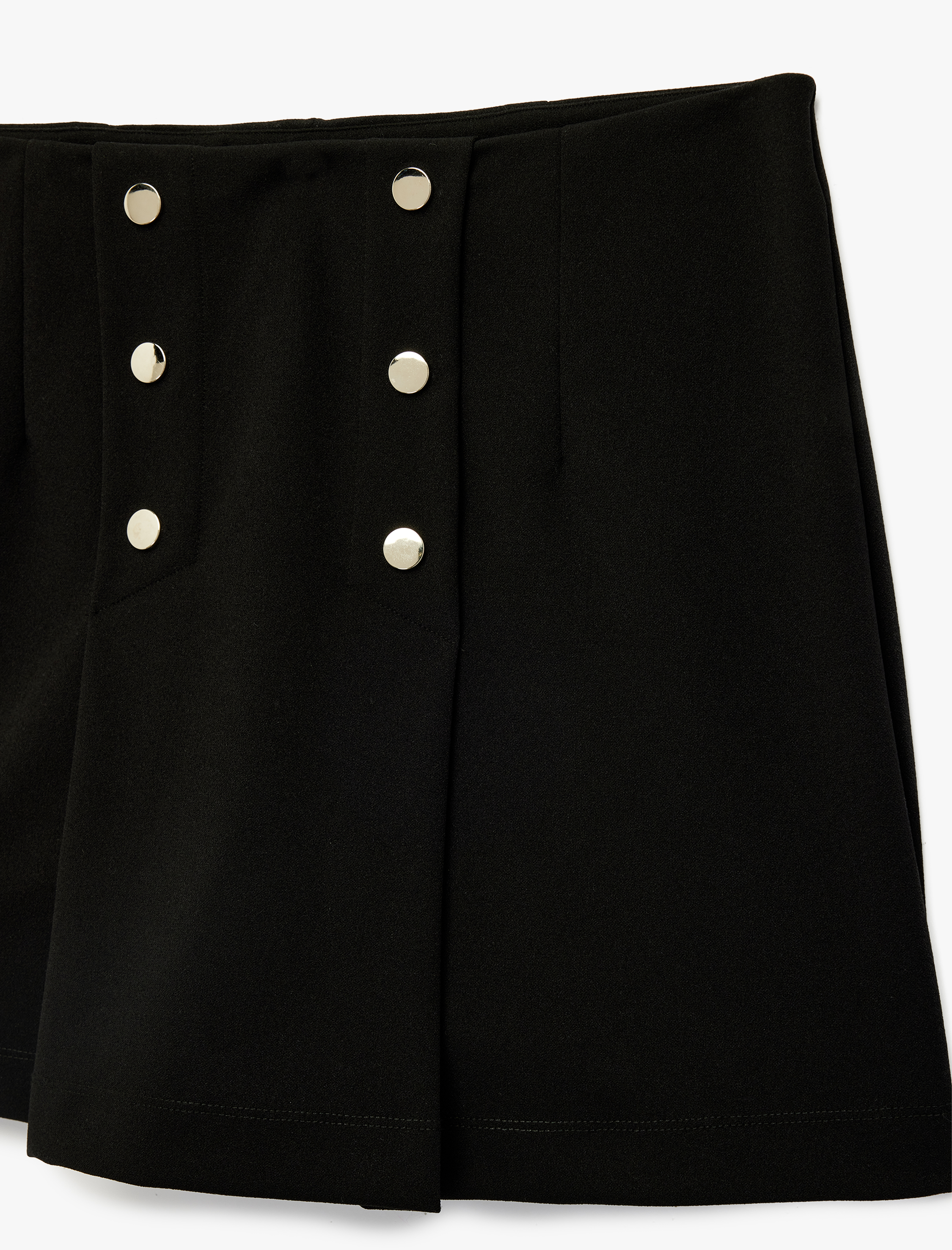   Krep Scuba Kumaş Aksesuar Düğme Detaylı Mini Şort Etek