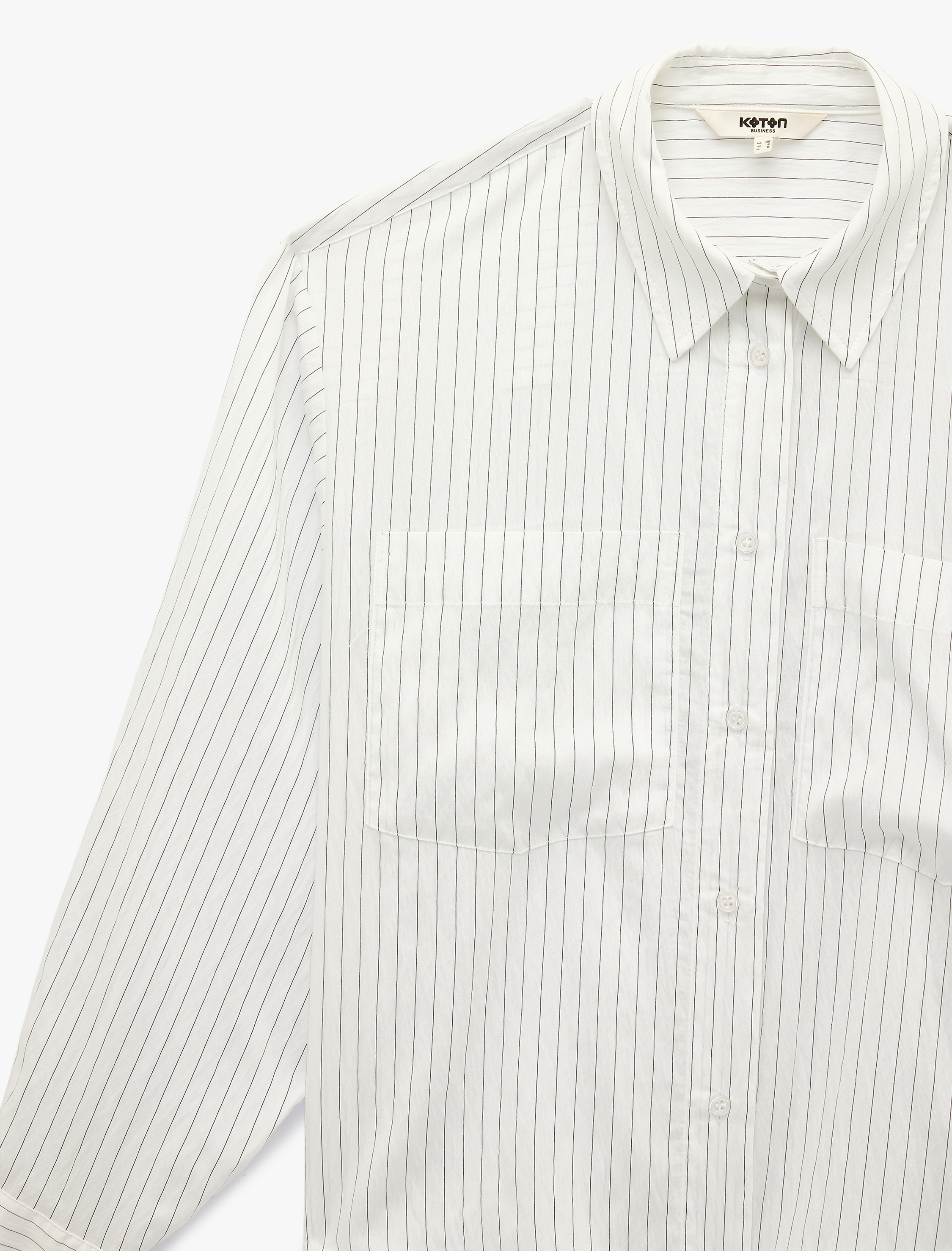   Modal Klasik Yaka Düğmeli Uzun Kollu Gömlek