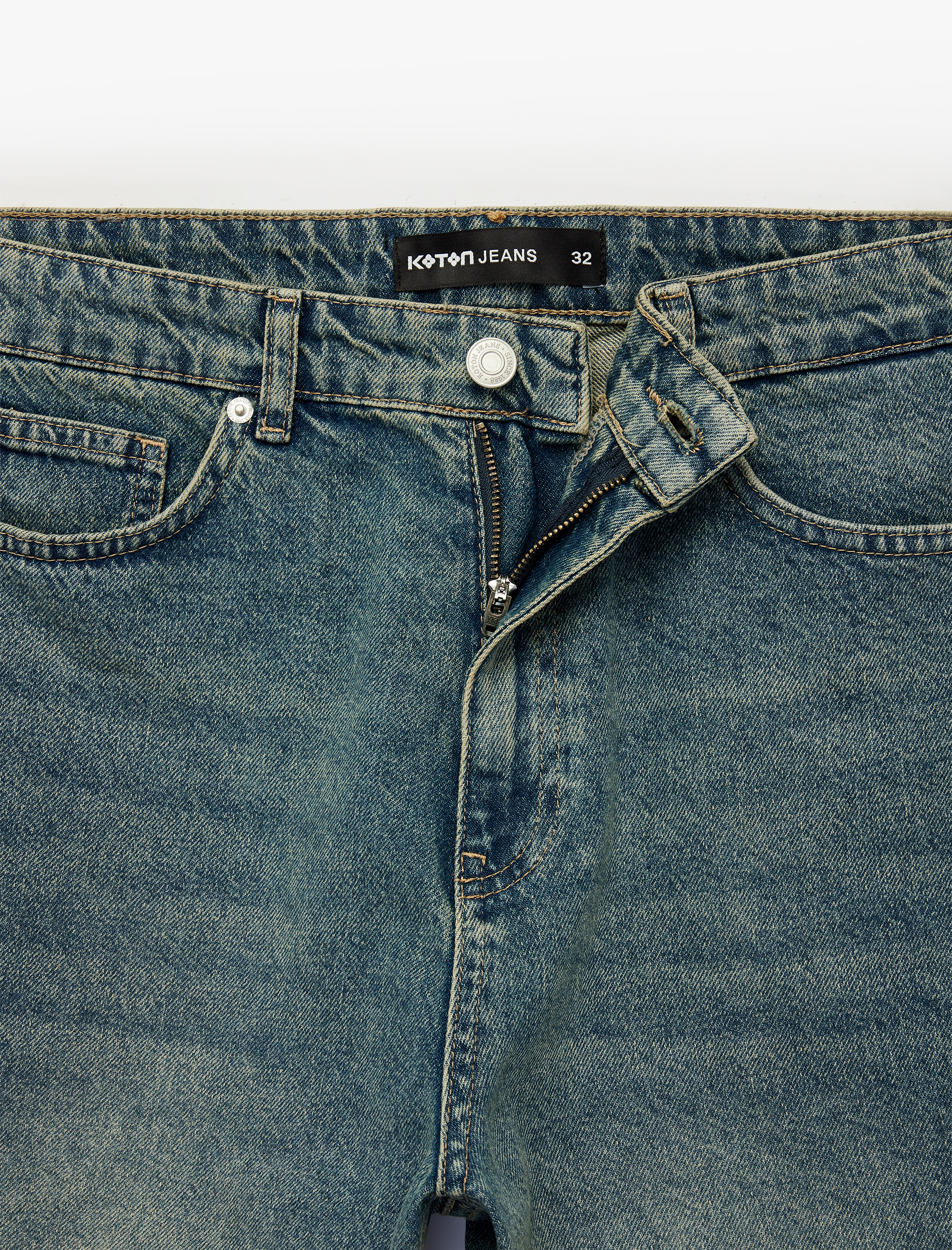   Rahat Kalıp Pamuklu Bermuda Jean Şort