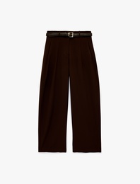 Cepli Pileli Kemerli Geniş Paça Kumaş Pantolon