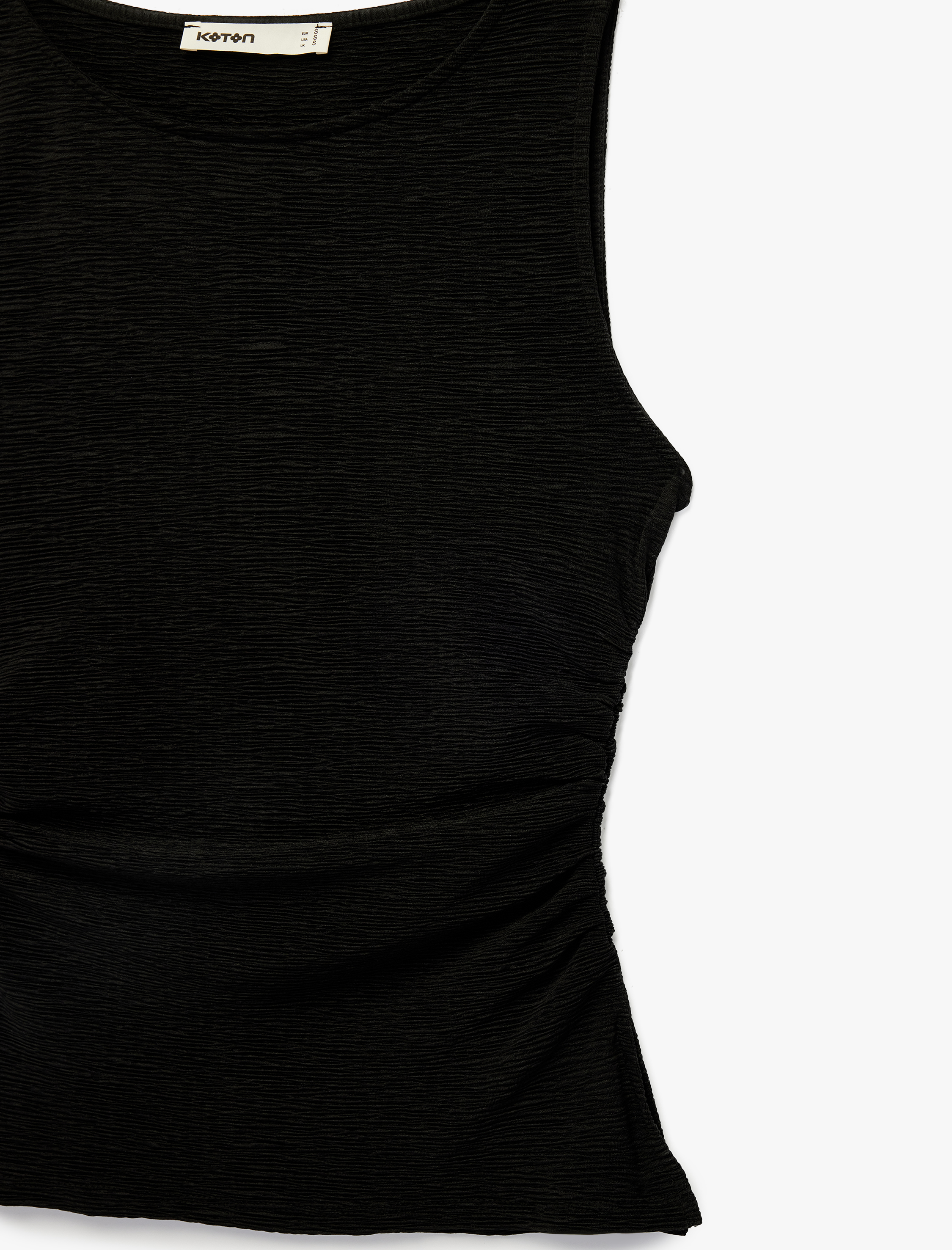   Slim Fit Drape Detaylı Bisiklet Yaka Dokulu Kolsuz Bluz