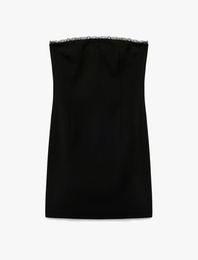 Dantel Detaylı Straplez Yaka Kolsuz Krep Mini Elbise