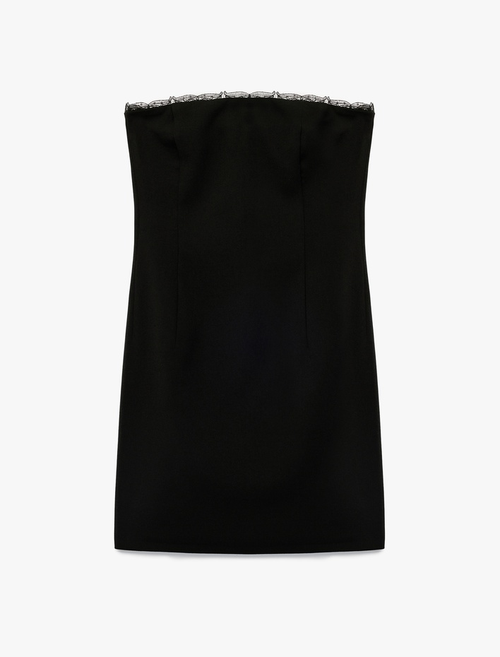  Dantel Detaylı Straplez Yaka Kolsuz Krep Mini Elbise