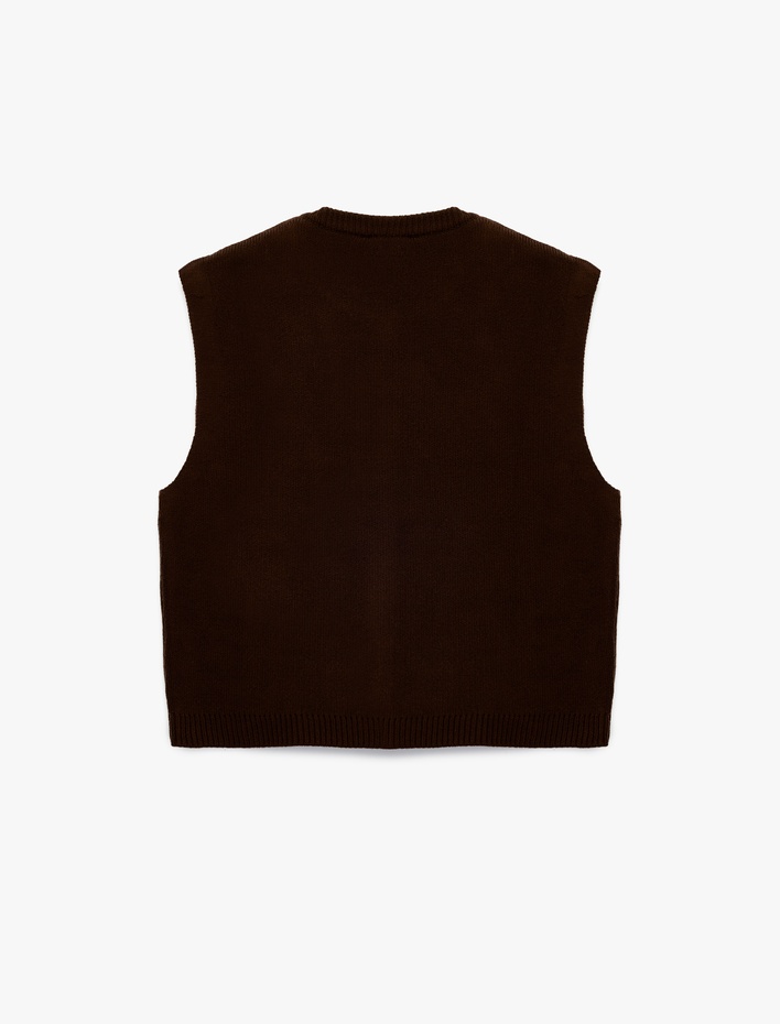  Düğmeli Kolsuz Kolej Yaka Triko Yelek