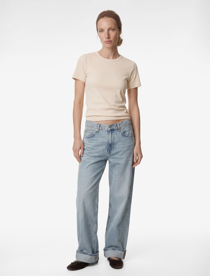  Slim Fit Pamuklu Kısa Kollu Bisiklet Yaka Basic Tişört