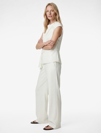 Dik Yaka Drapeli Bağlama Detaylı Kolsuz Bluz