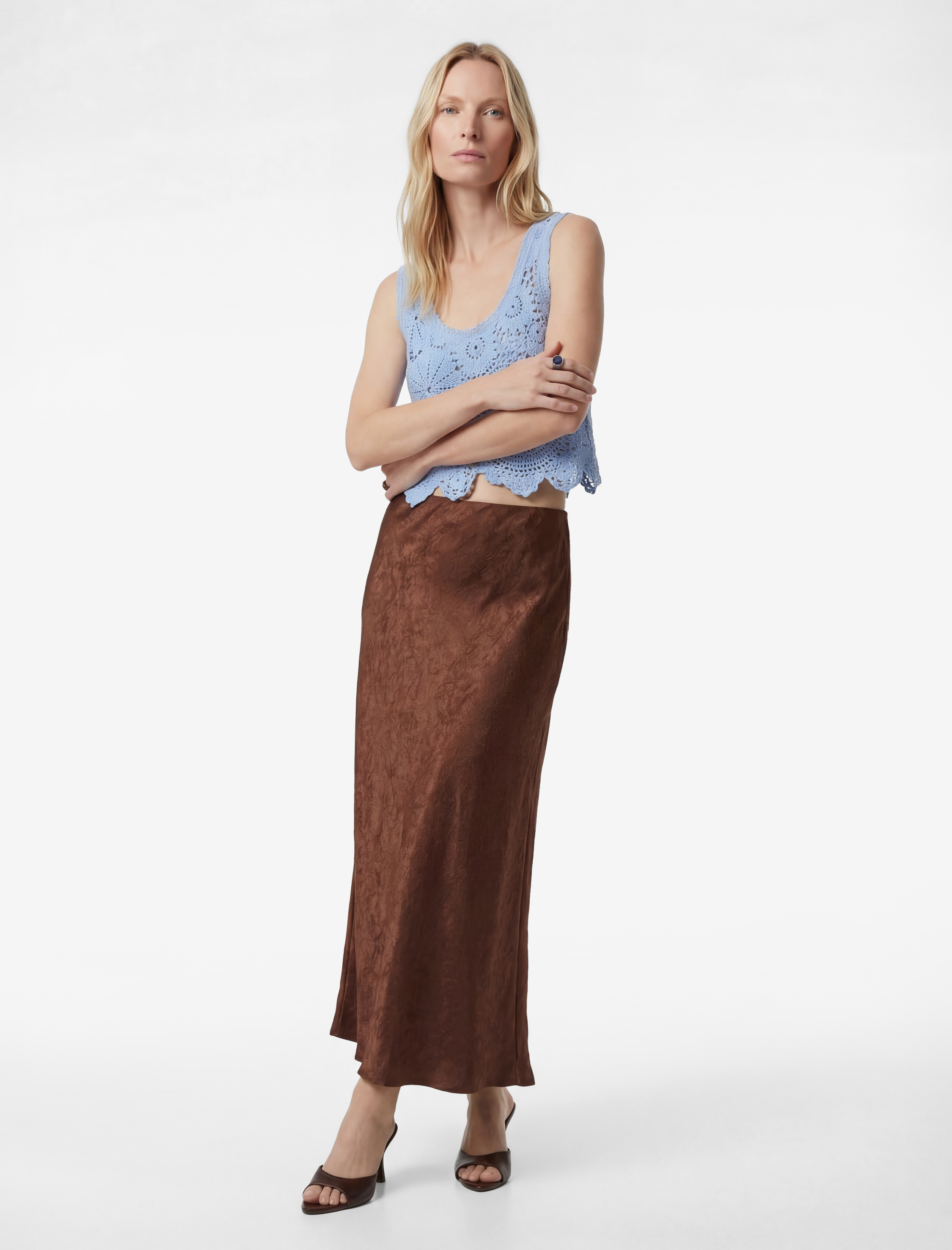   Balık Kesim Slim Fit Midi Boy Dokulu Saten Etek