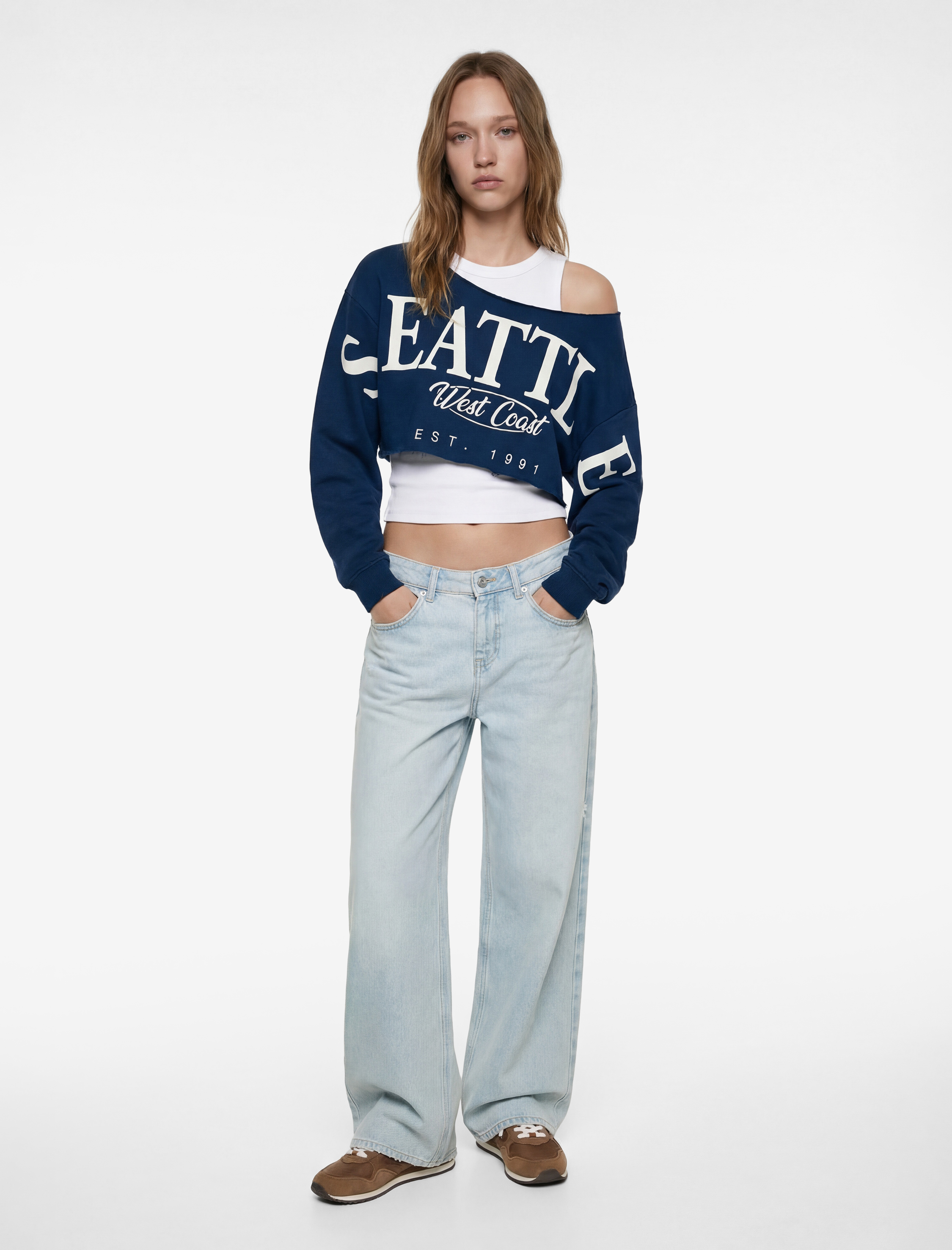   Oversize Omzu Açık Kısa Kollu Baskılı Crop Tişört