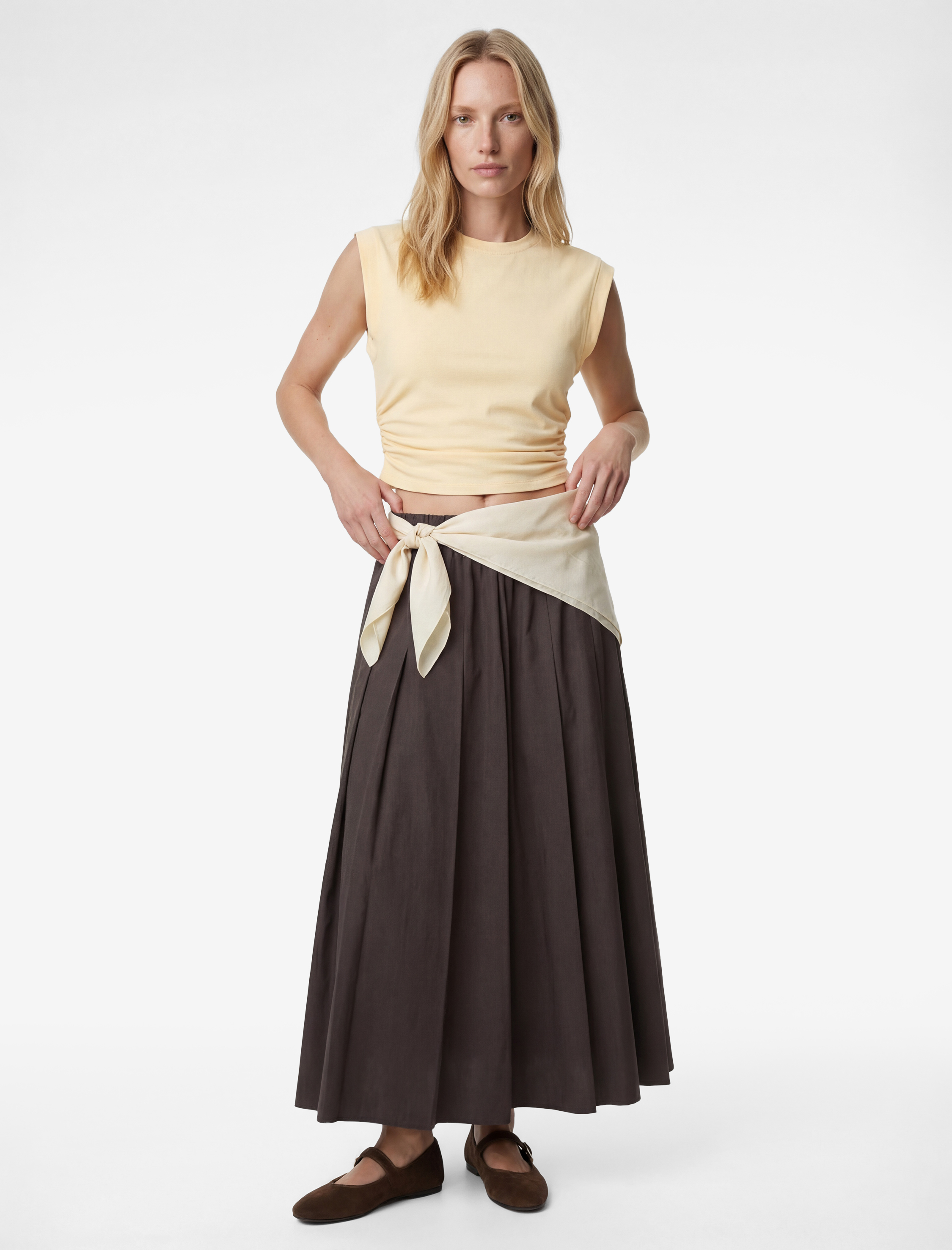   Kısa Kollu Bisiklet Yaka Pamuklu Slim Fit Büzgülü Tişört