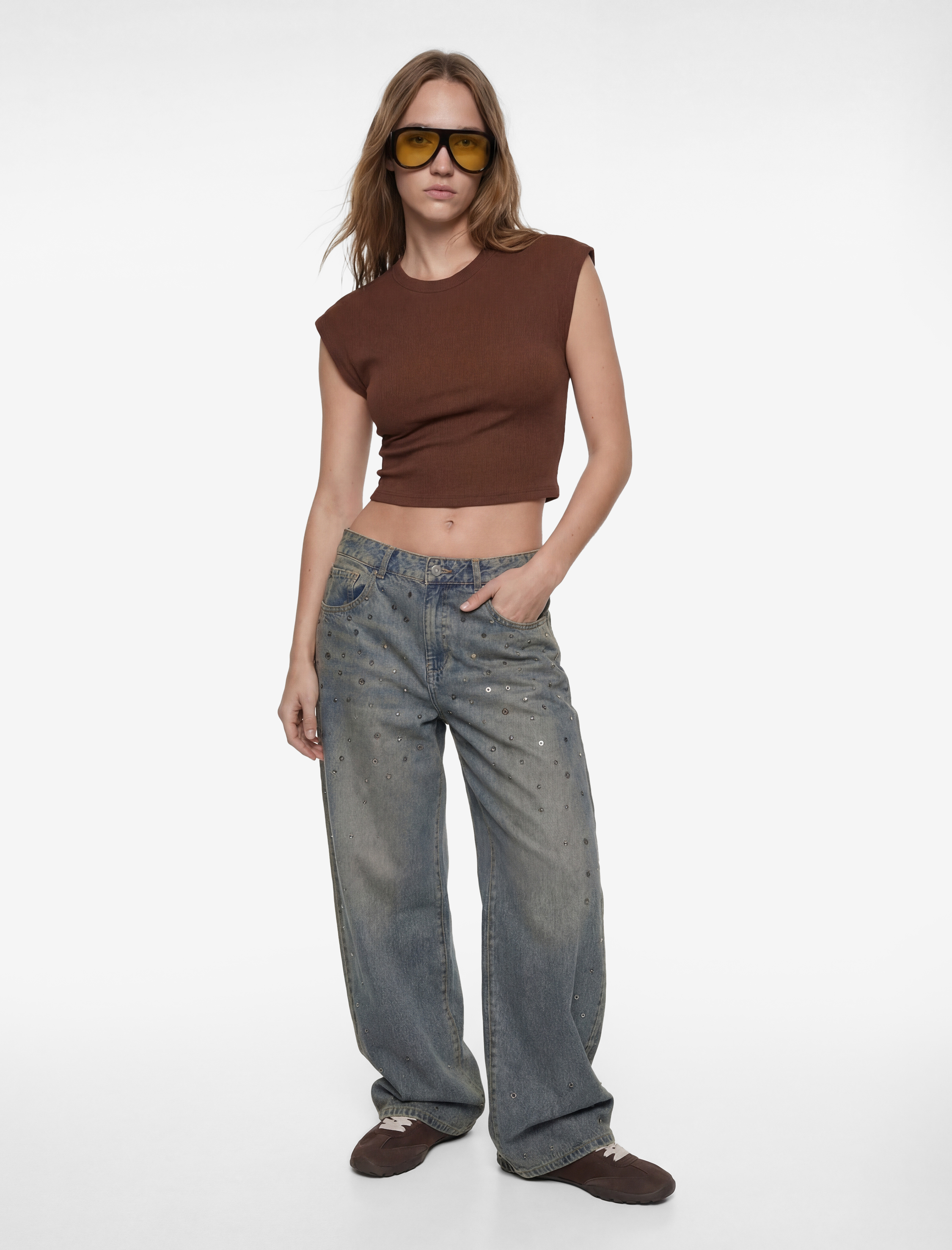   Modal Karışımlı Slim Fit Bisiklet Yaka Kolsuz Crop Tişört