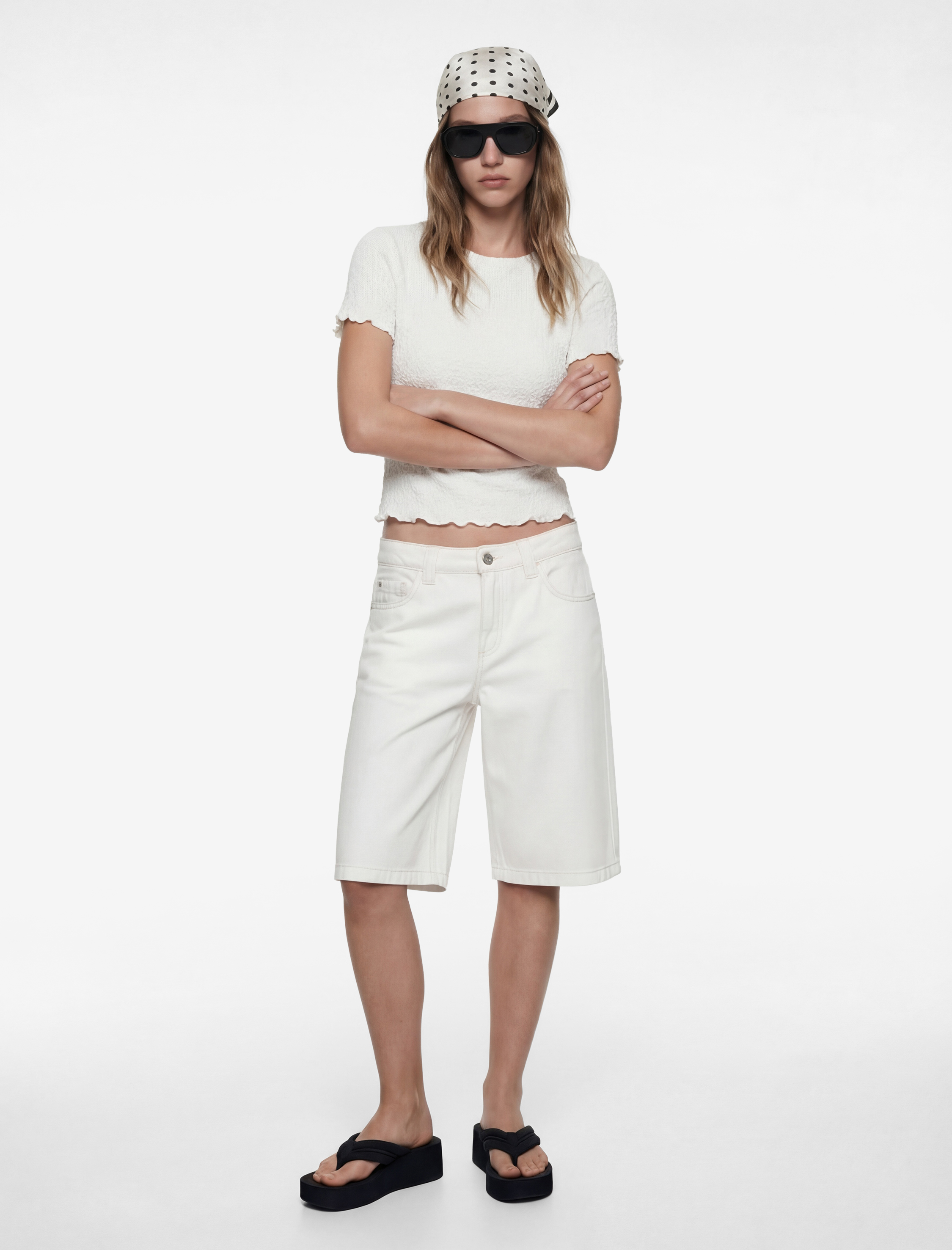   Slim Fit Kısa Kollu Dokulu Bisiklet Yaka Crop Tişört