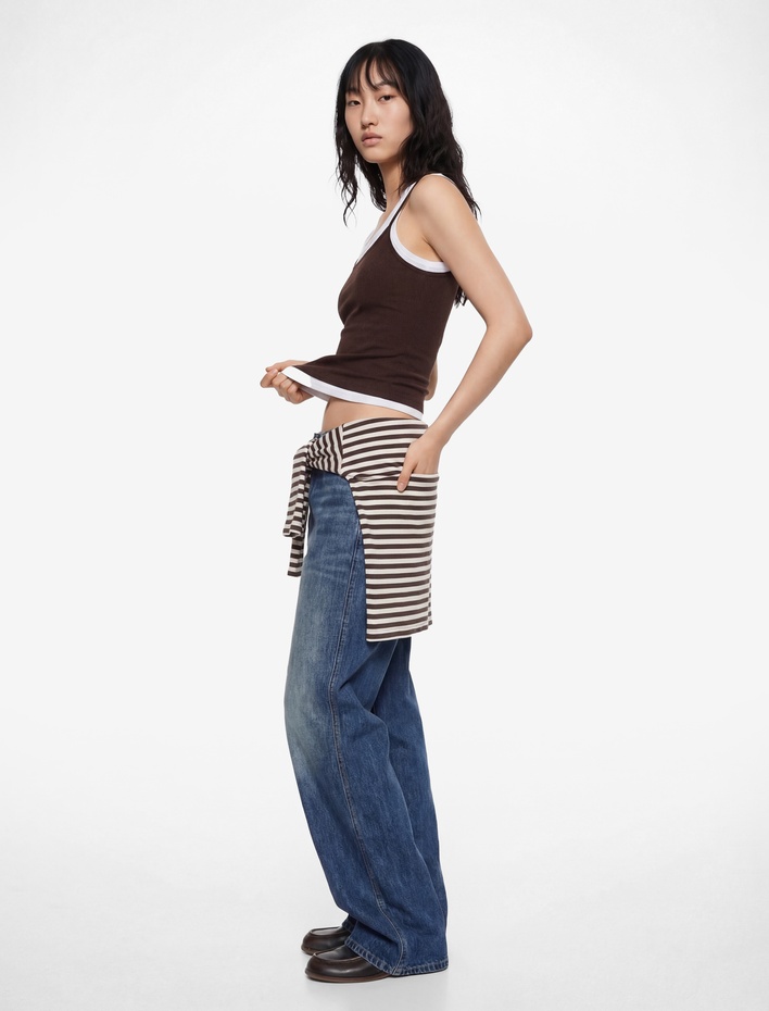  U Yaka Kolsuz Slim Fit Basic Atlet