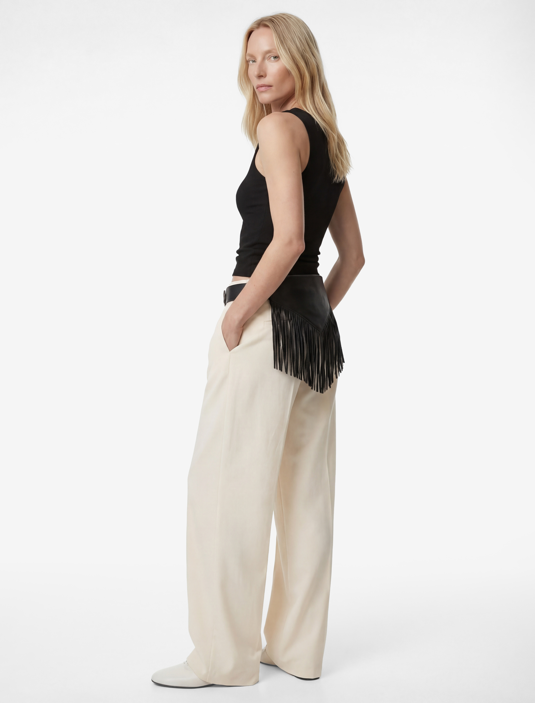   Pamuklu Slim Fit Kolsuz Kayık Yaka Bluz