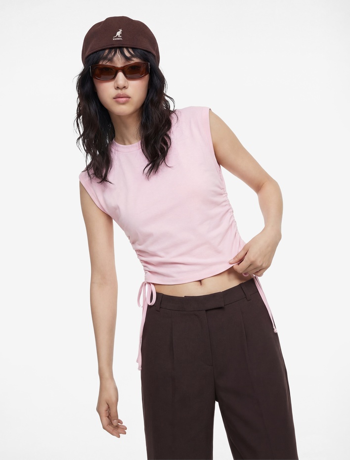  Pamuklu Kolsuz Bisiklet Yaka Büzgülü Crop Bluz