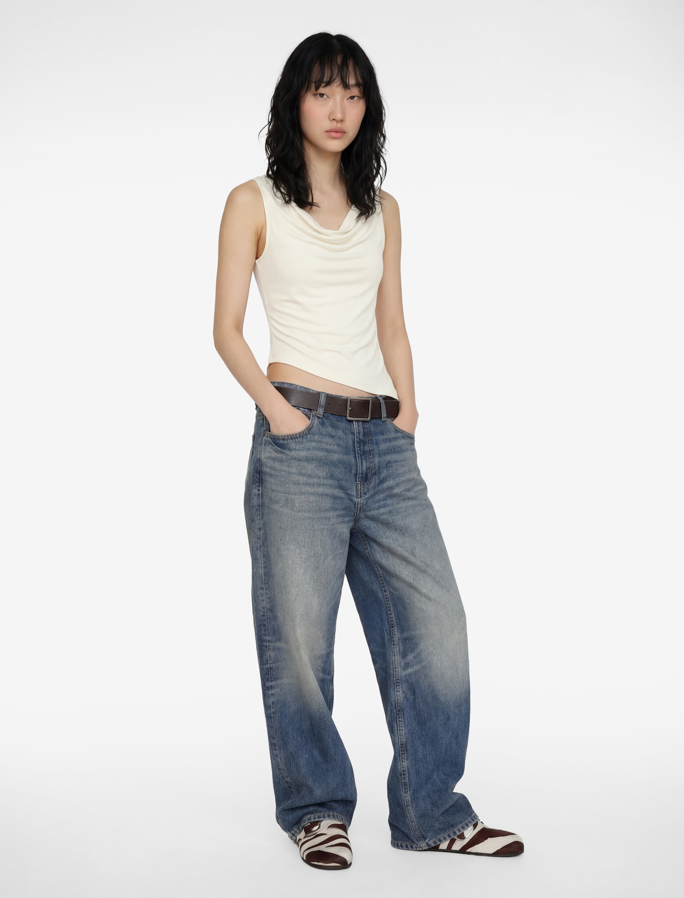   Slim Fit Viskon Kolsuz Asimetrik Degaje Yaka Bluz