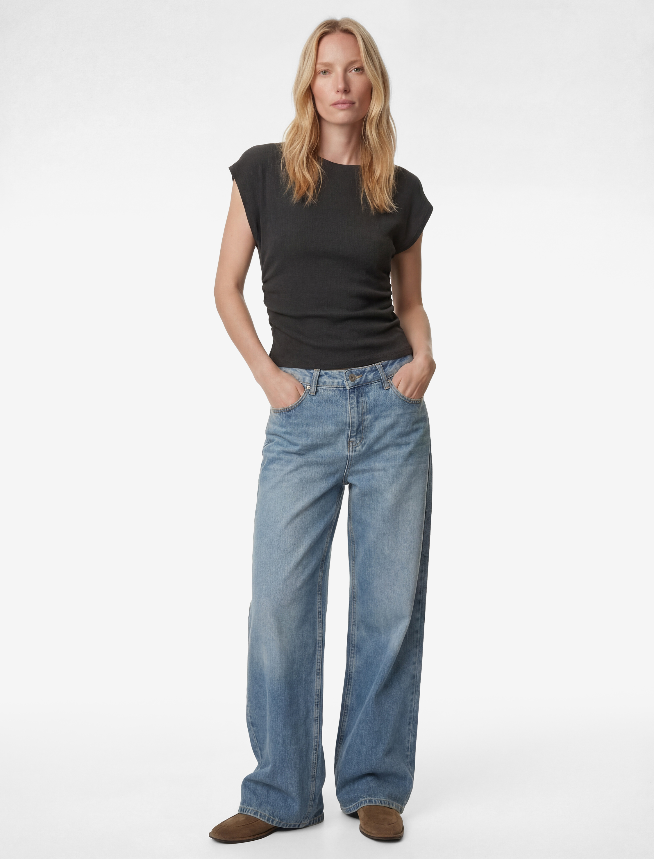   Bürümcük Kumaş Slim Fit Kısa Kollu Bisiklet Yaka Drapeli Dokulu Tişört