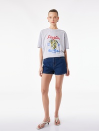 Kısa Kollu Bisiklet Yaka Zeytin Baskılı Tişört