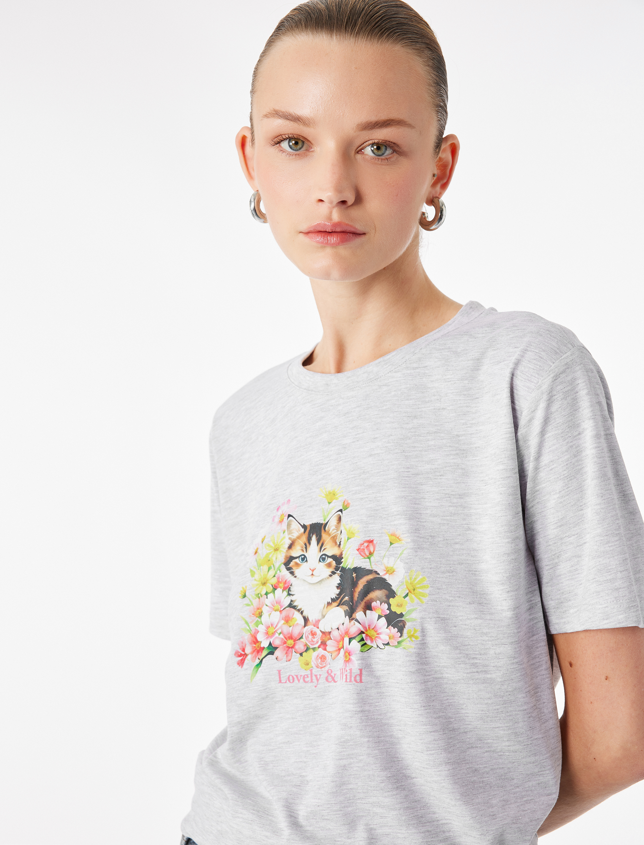   Kısa Kollu Bisiklet Yaka Kedi Baskılı Tişört