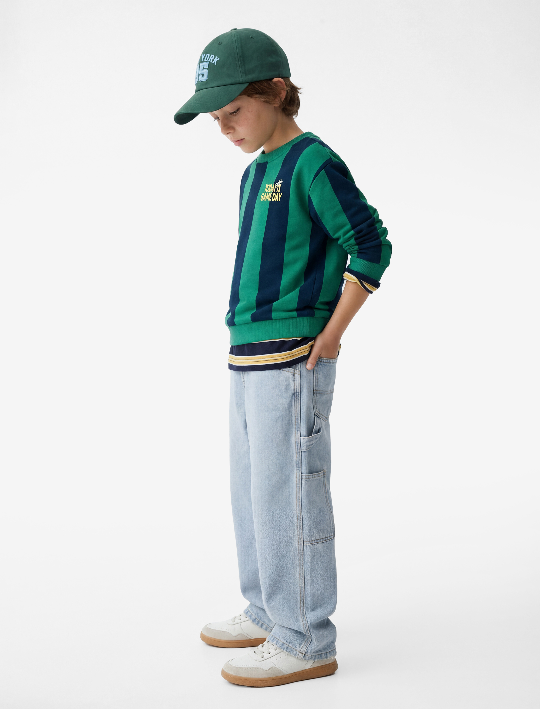  Erkek Çocuk Uzun Kollu Bisiklet Yaka Arkası Baskılı Çizgili Sweatshirt