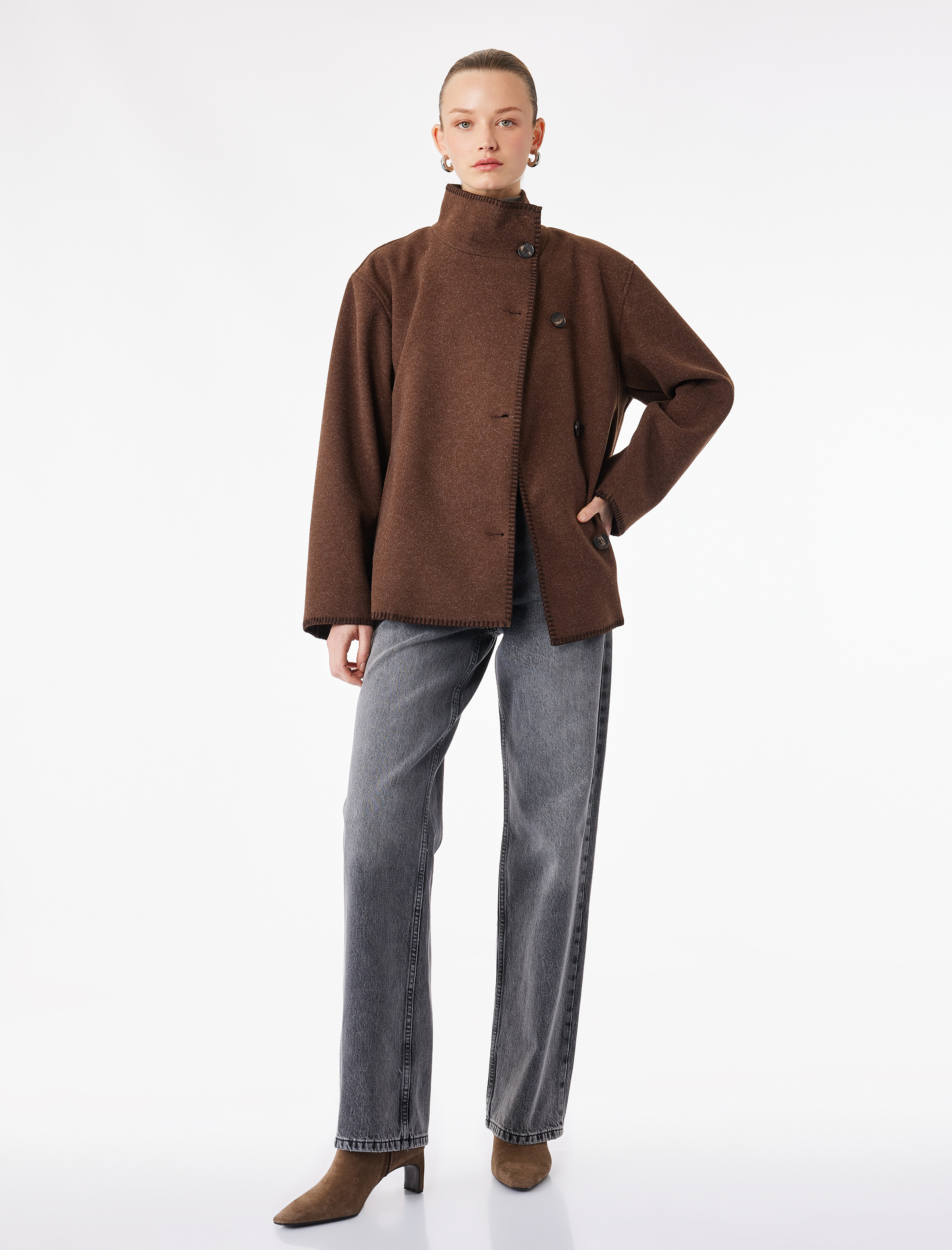   Uzun Kollu Düğmeli Çoban Dikiş Detaylı Huni Yaka Oversize Kaşe Ceket