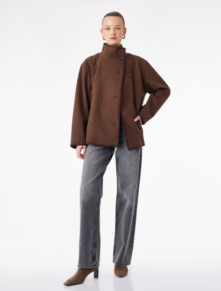  Uzun Kollu Düğmeli Çoban Dikiş Detaylı Huni Yaka Oversize Kaşe Ceket