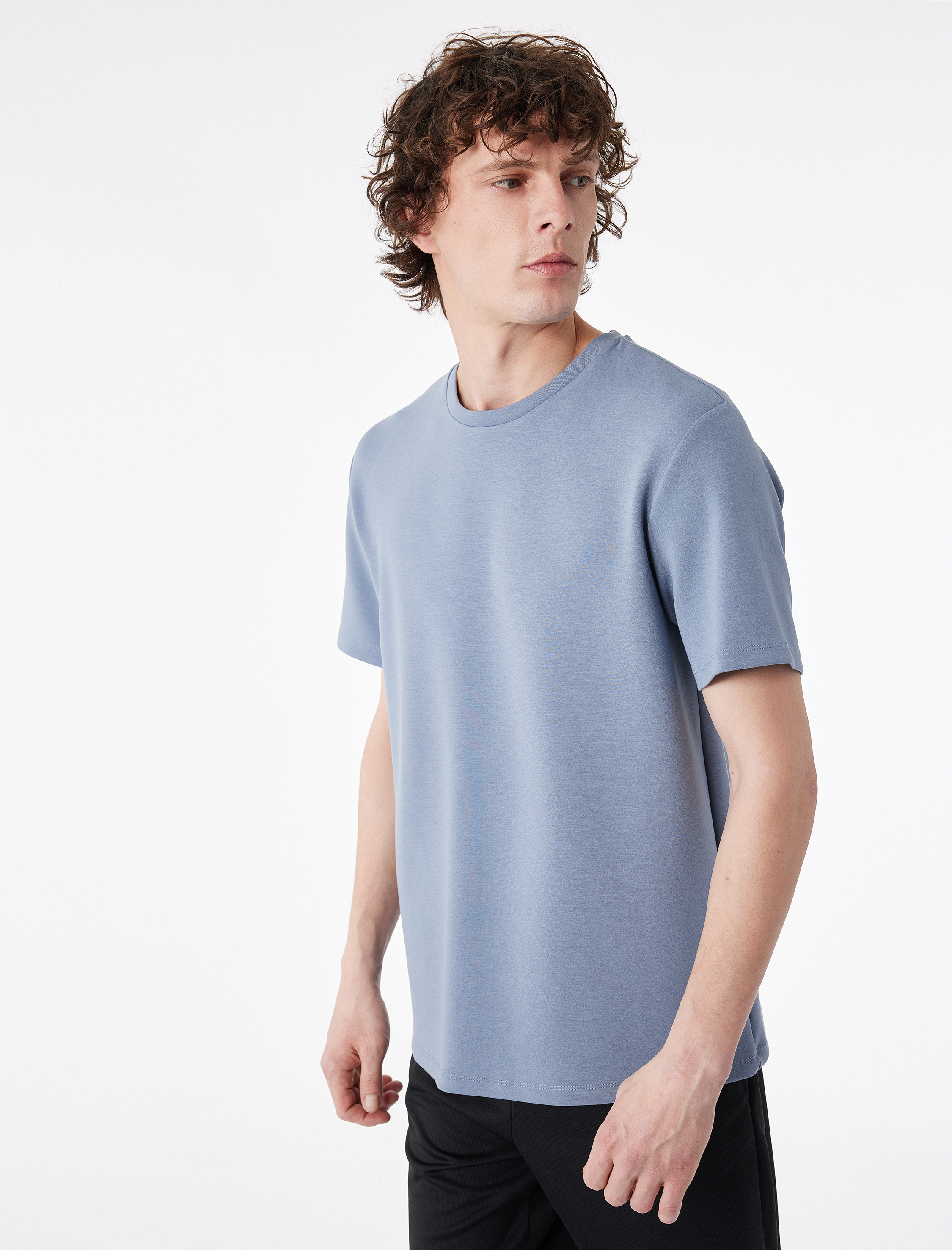   Regular Fit Kısa Kollu Viskon Karışımlı Bisiklet Yaka Basic Spor Tişört