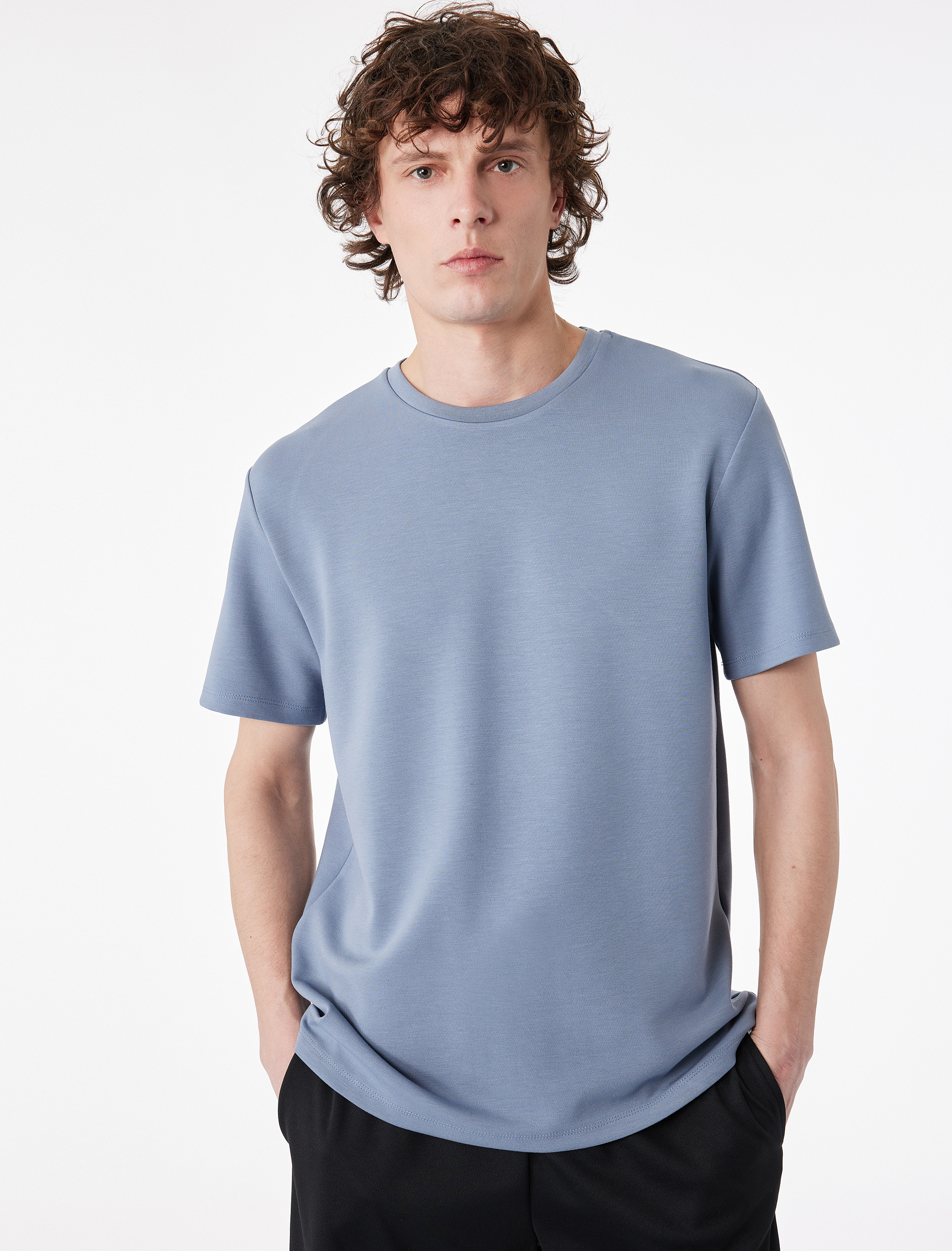   Regular Fit Kısa Kollu Viskon Karışımlı Bisiklet Yaka Basic Spor Tişört