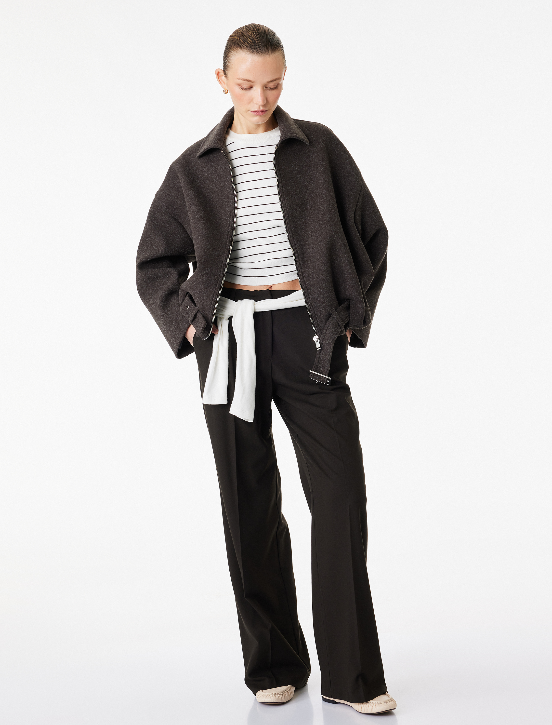   Uzun Kollu Kemer Detaylı Cepli Fermuarlı Oversize Kaşe Bomber Ceket