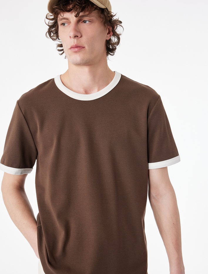  Kısa Kollu Biyeli Pamuklu Bisiklet Yaka Slim Fit Tişört