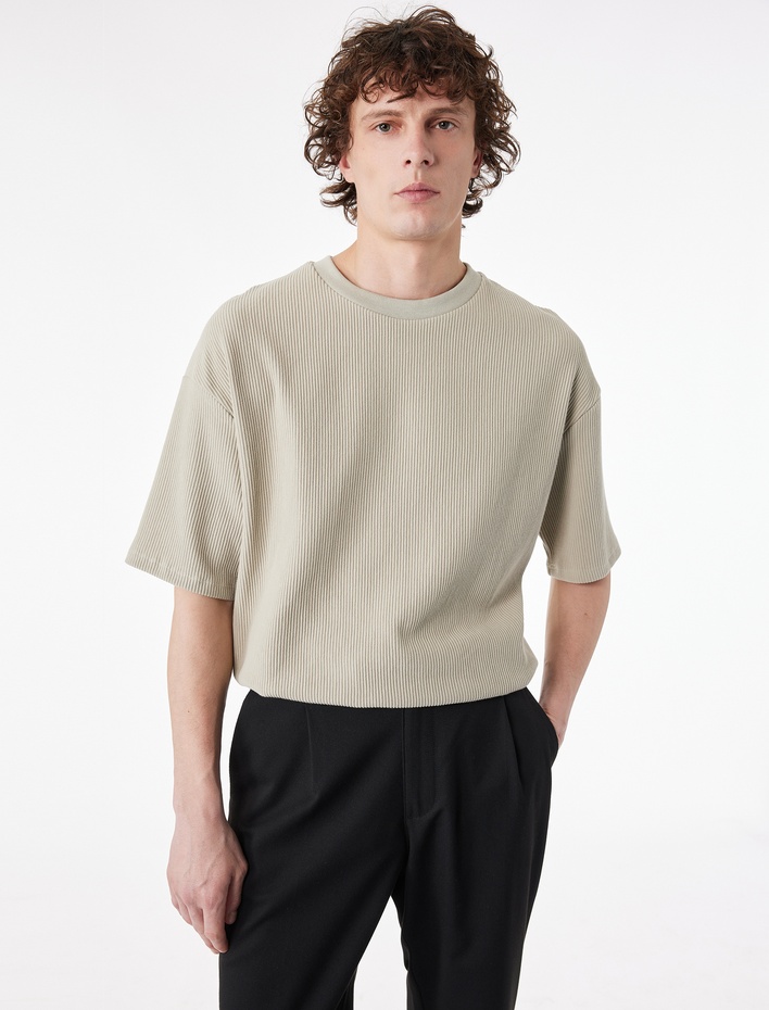  Kısa Kollu Bisiklet Yaka Pamuklu Basic Oversize Tişört