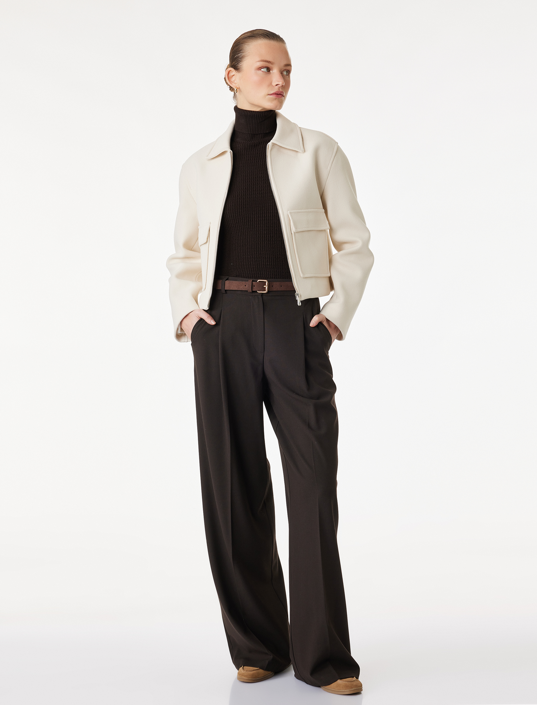   Uzun Kollu Cepli Fermuarlı Crop Kaşe Ceket