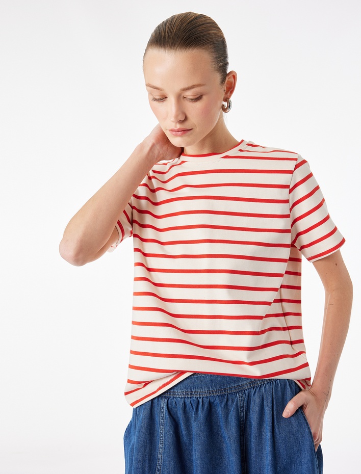  Pamuklu Kısa Kollu Bisiklet Yaka Çizgili Tişört