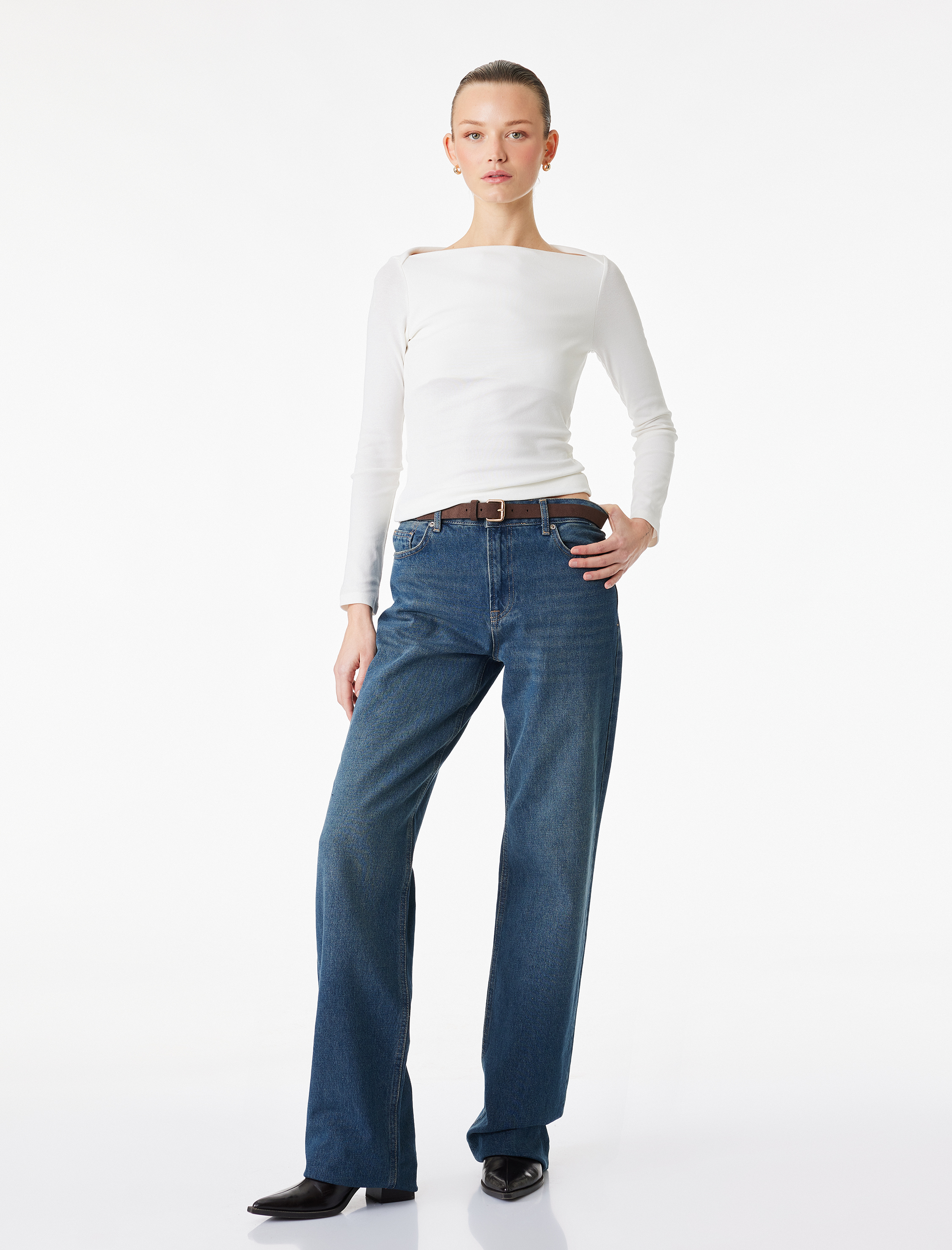   Pamuklu Slim Fit Uzun Kollu Kayık Yaka Tişört