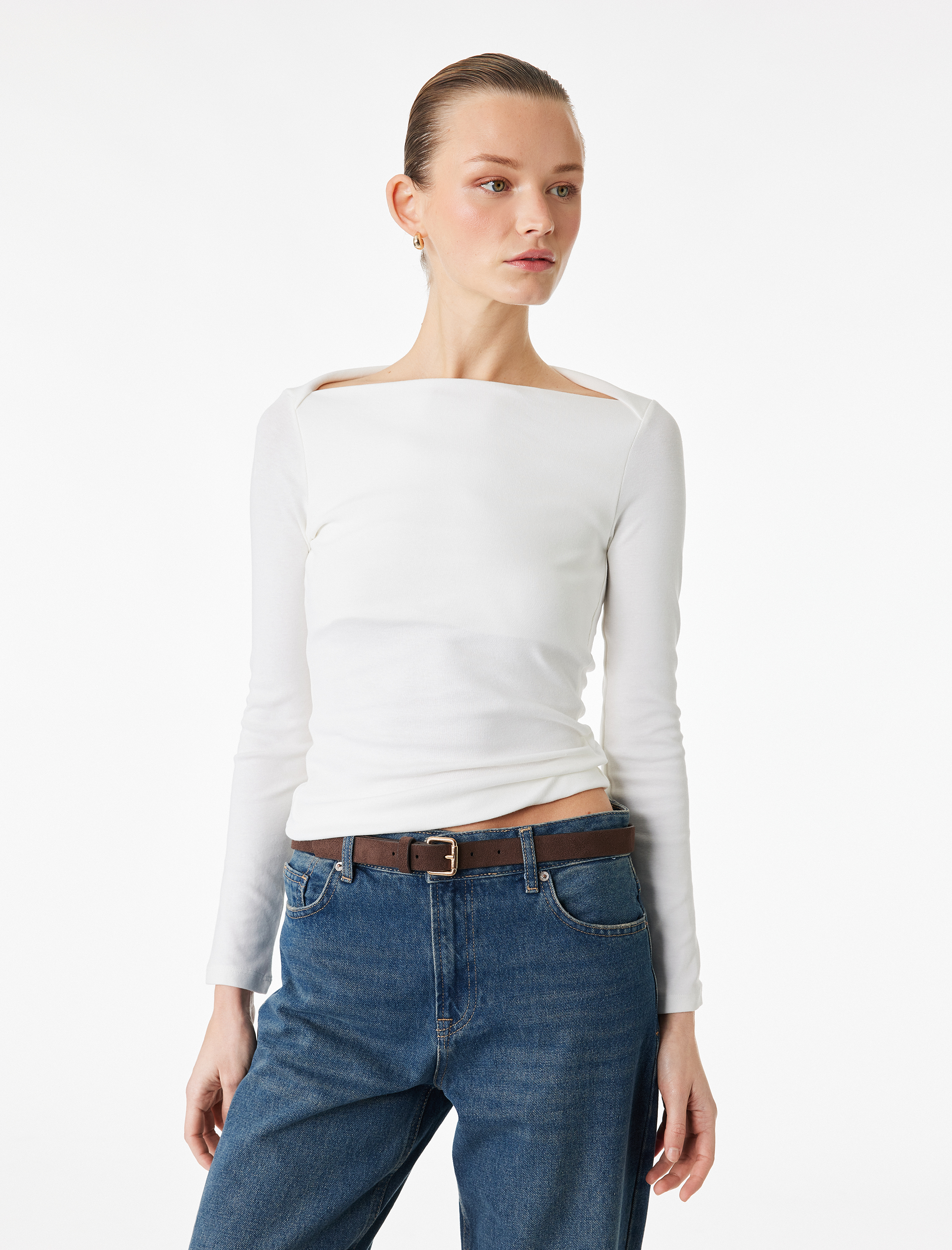   Pamuklu Slim Fit Uzun Kollu Kayık Yaka Tişört