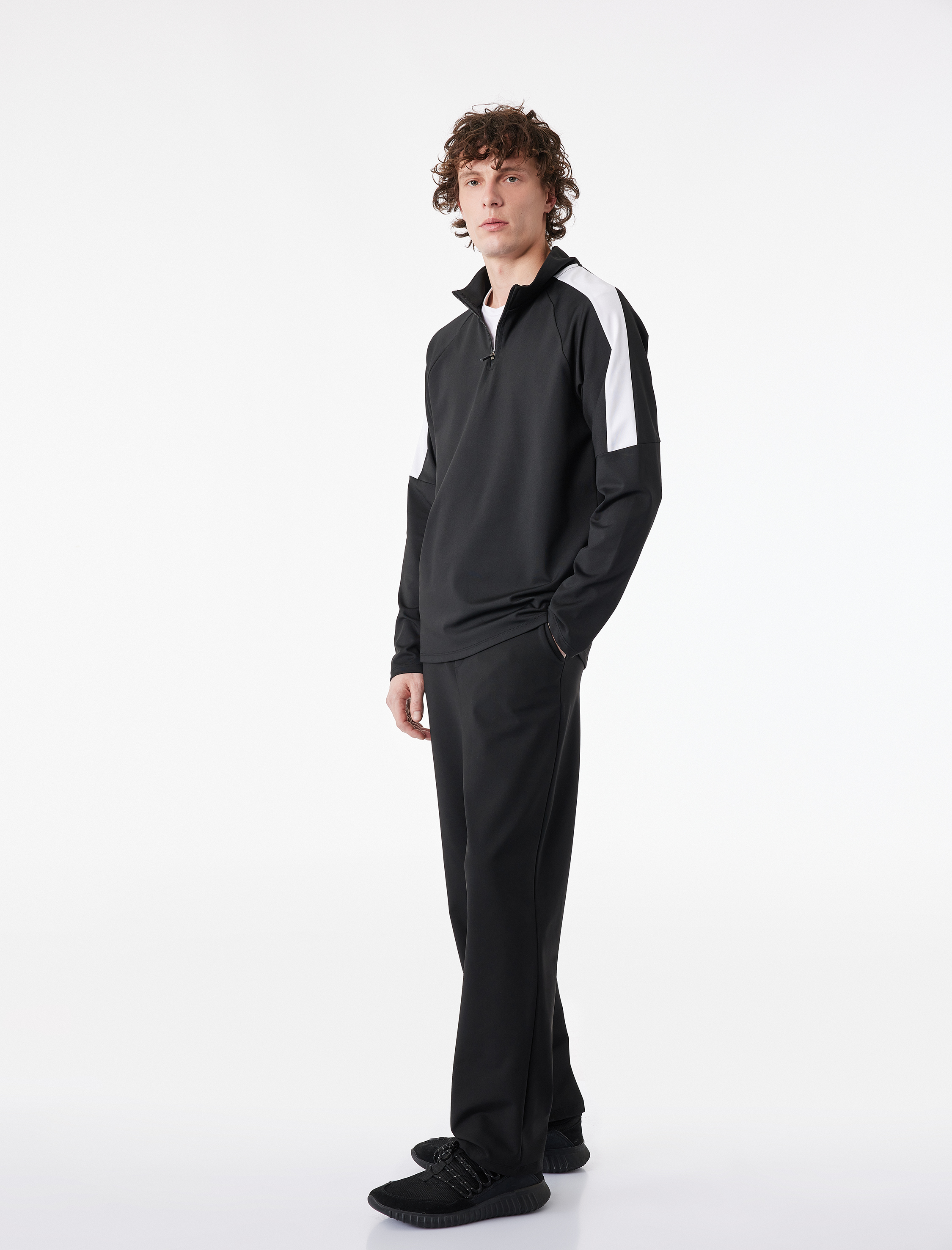   Beli Bağcıklı Cepli Geniş Paça Spor Eşofman Altı