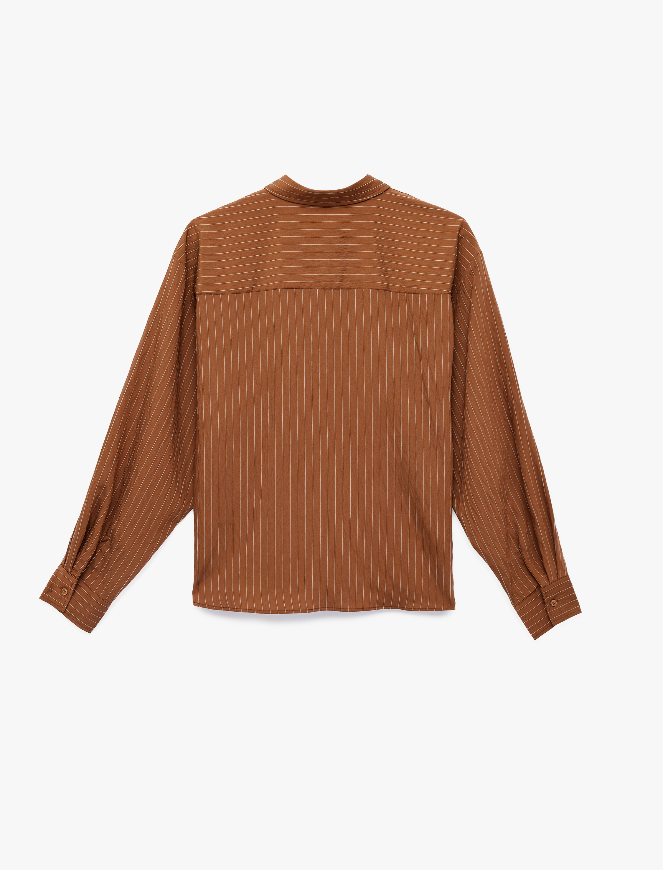   Modal Klasik Yaka Düğmeli Uzun Kollu Gömlek