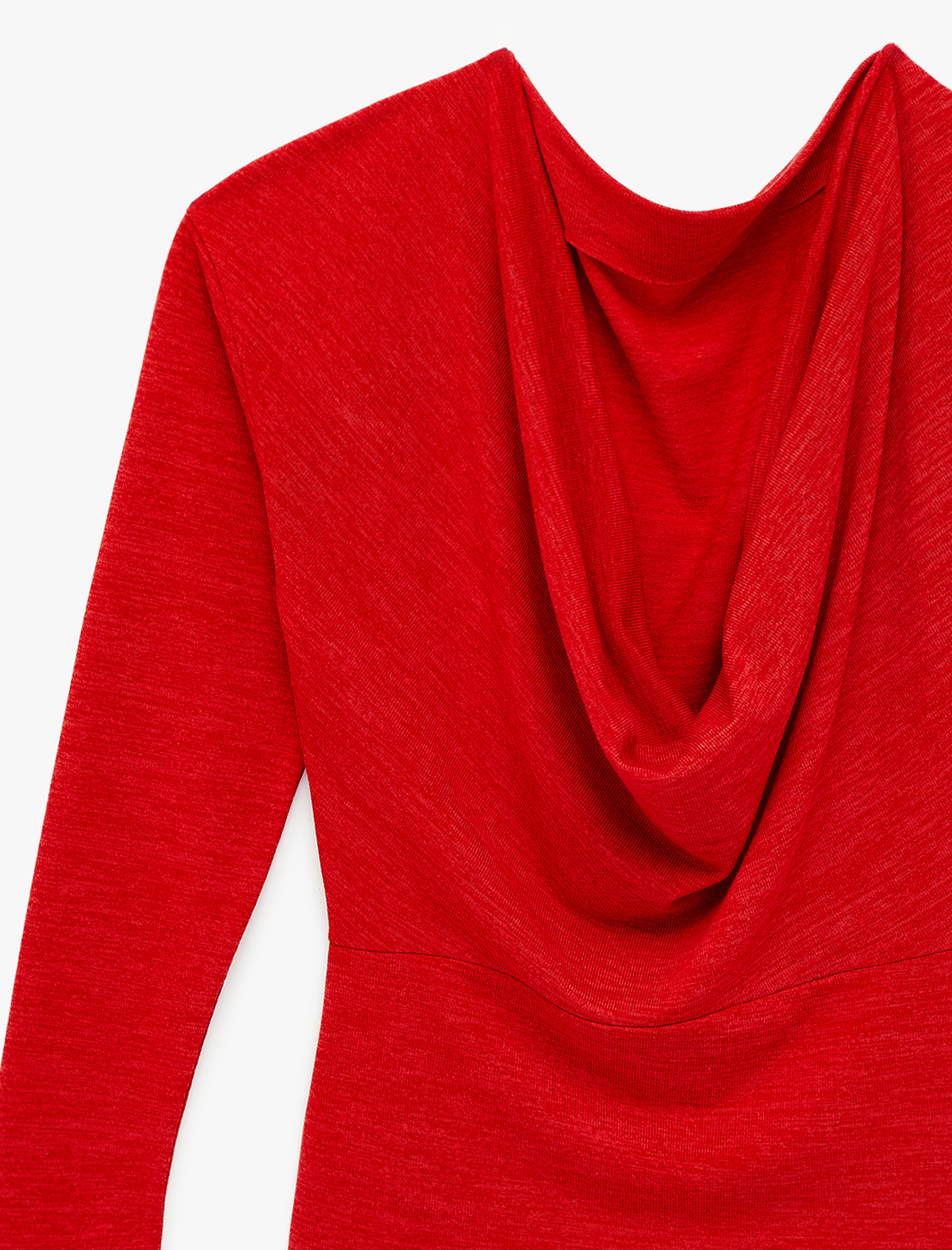   Uzun Kollu Dökümlü Degaje Yaka Bluz