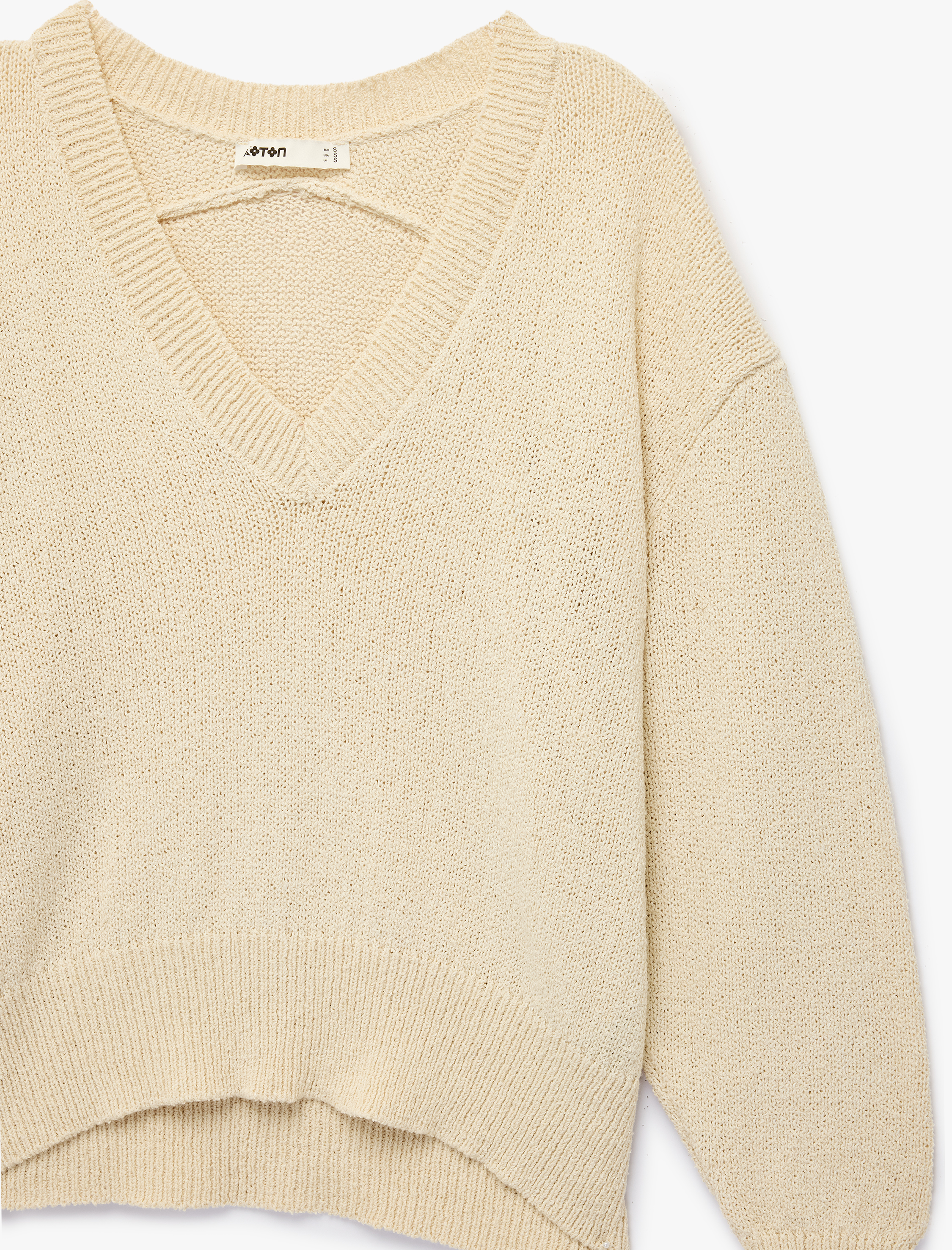   Pamuklu Uzun Kollu V Yaka Triko Kazak