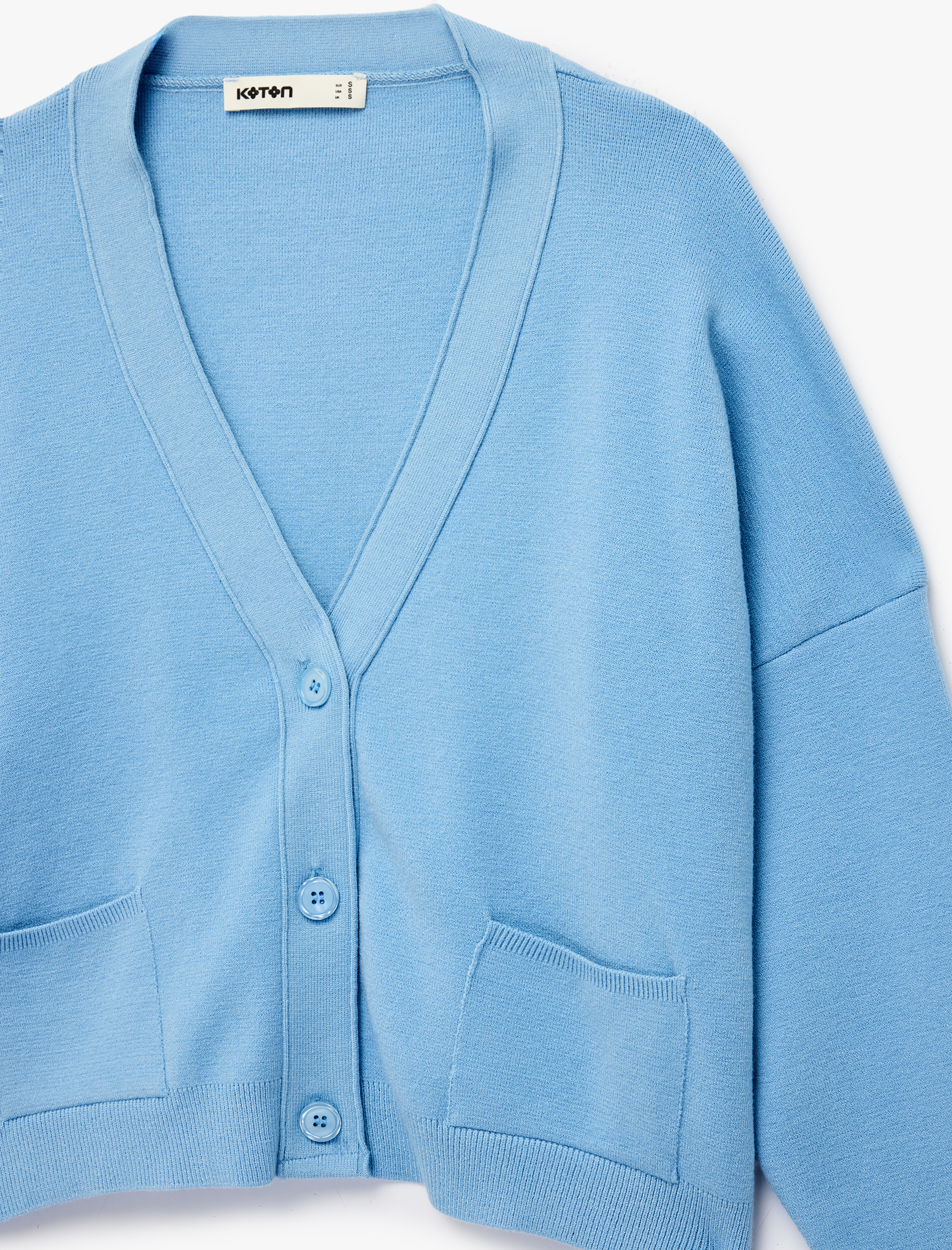   Uzun Kollu Cepli V Yaka Düğmeli Triko Hırka