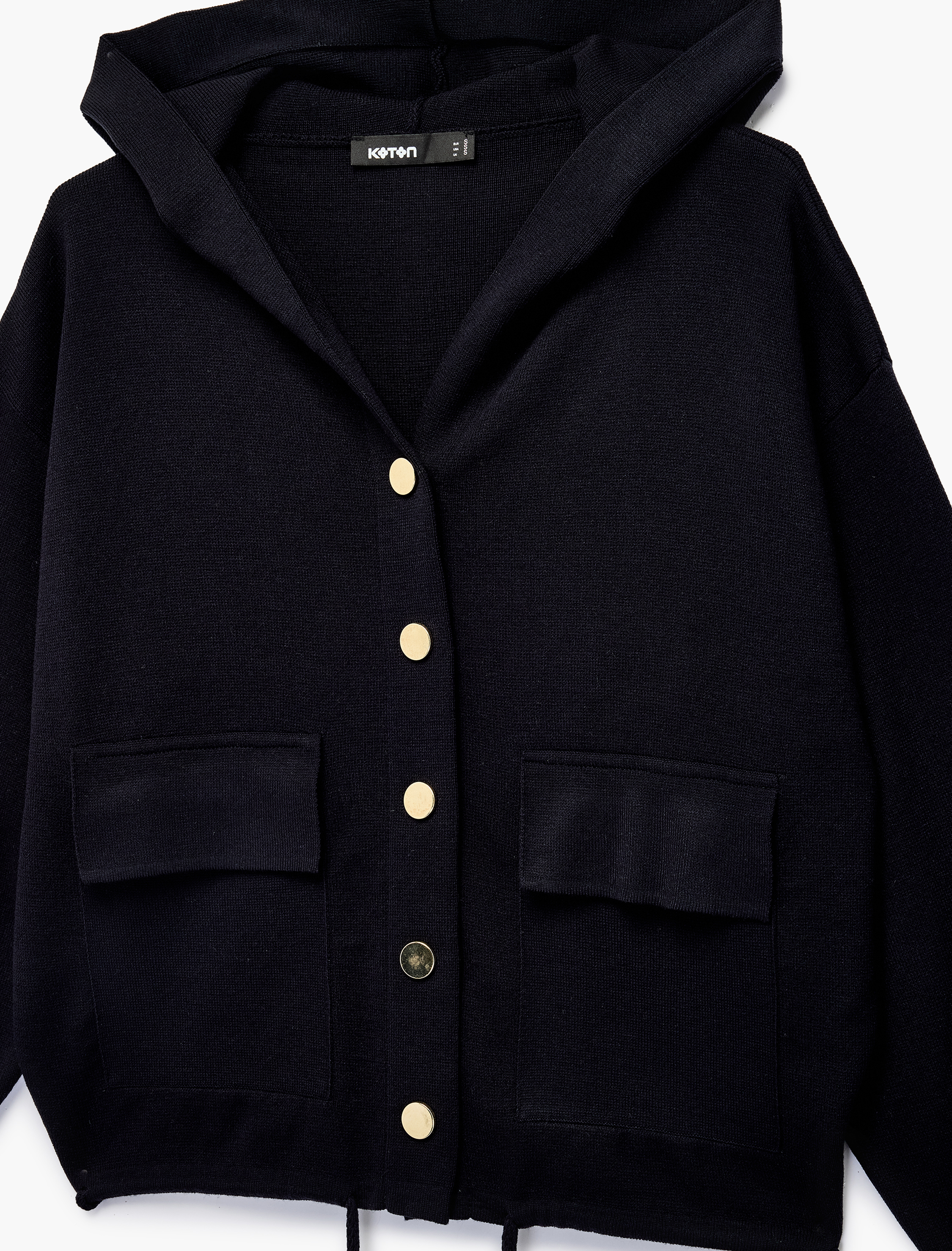   Uzun Kollu Bağlama Detaylı Cepli Düğmeli Kapüşonlu Triko Hırka