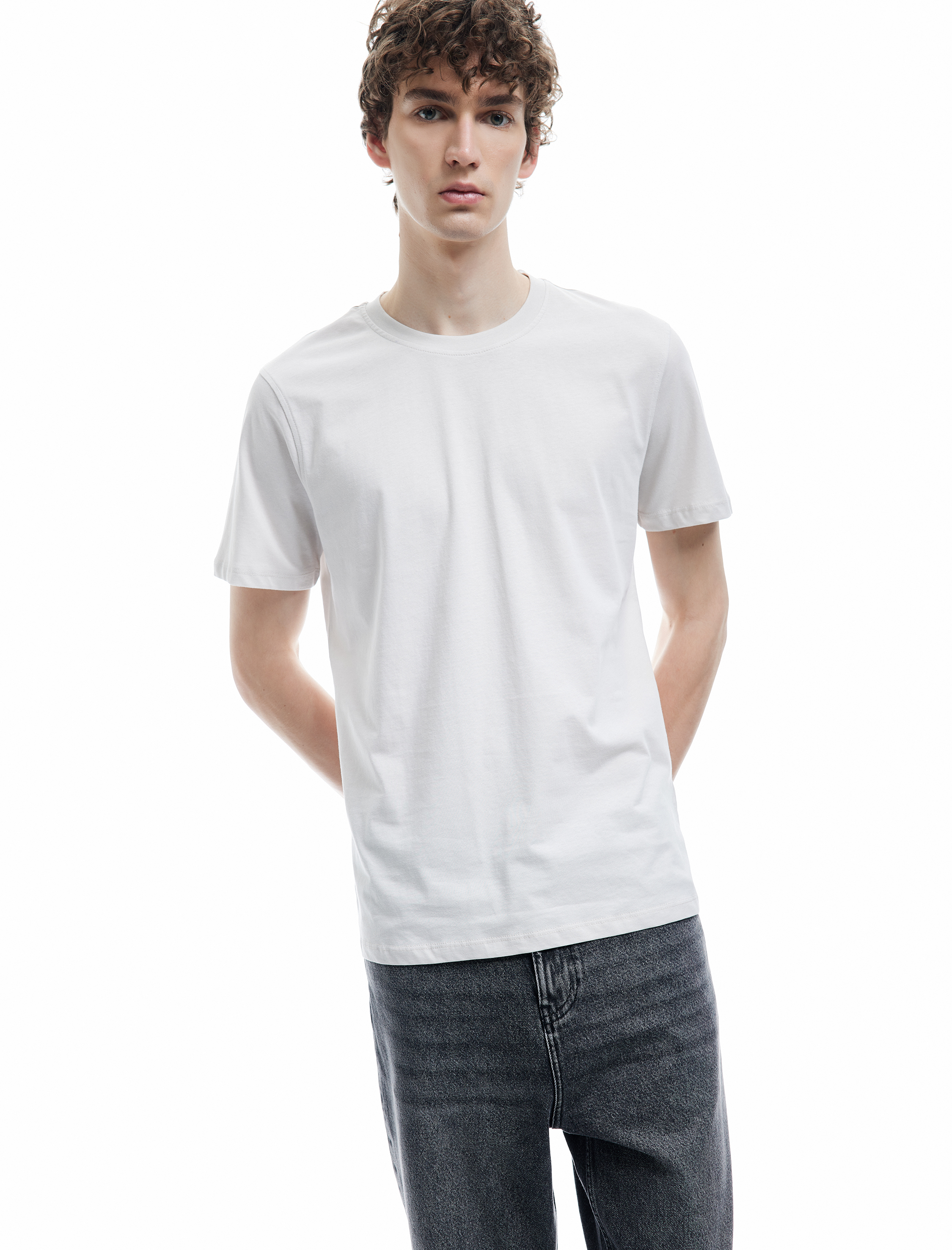 Koton Pamuklu Kısa Kollu Bisiklet Yaka Slim Fit Erkek Basic Tişört görsel 3